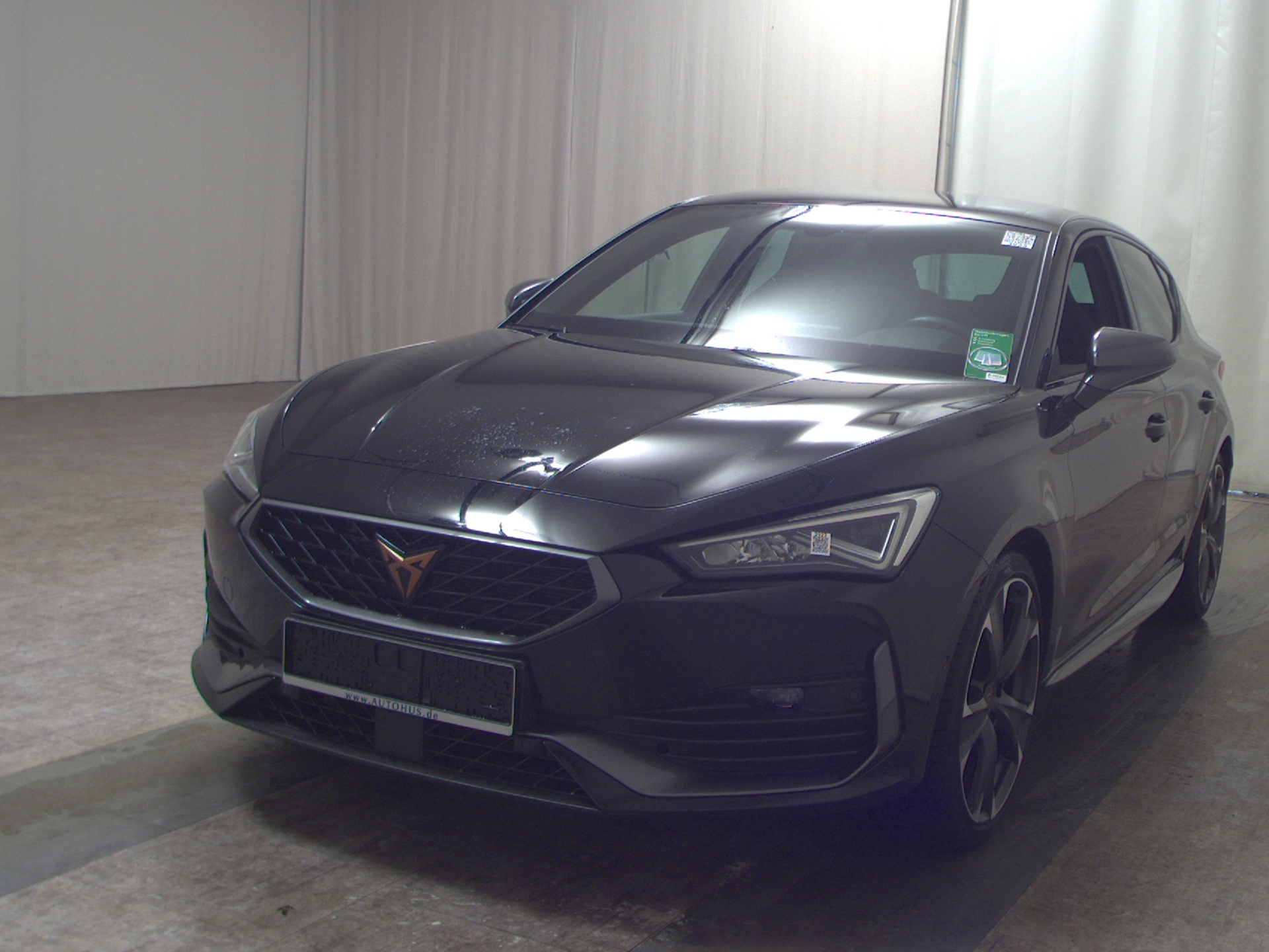 Cupra Leon 2.0 TSI Navi LED Virtual RFK DAB ACC 2