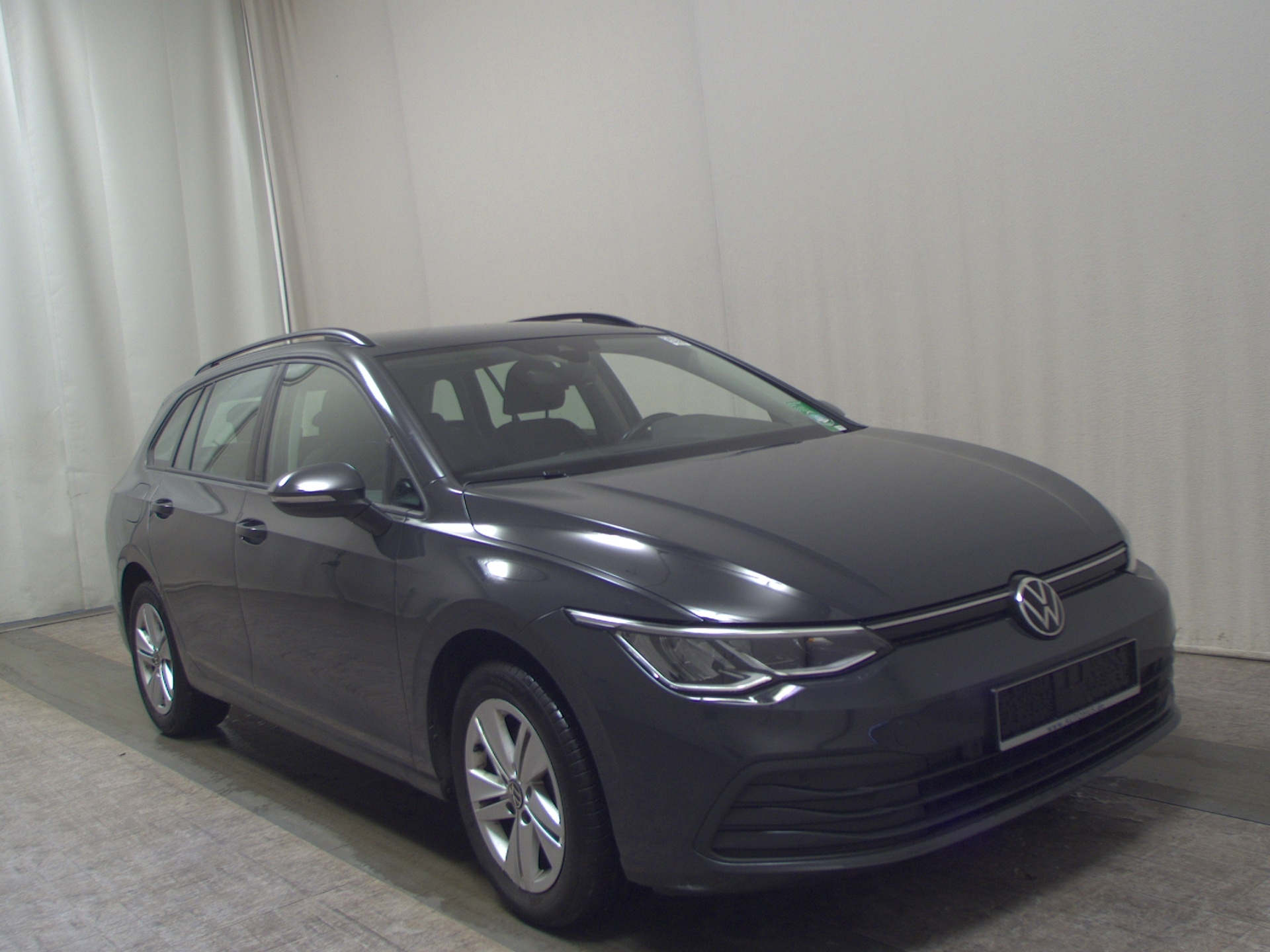 Volkswagen Golf-8 Var. 2.0 TDI Life Navi LED DC ACC 3