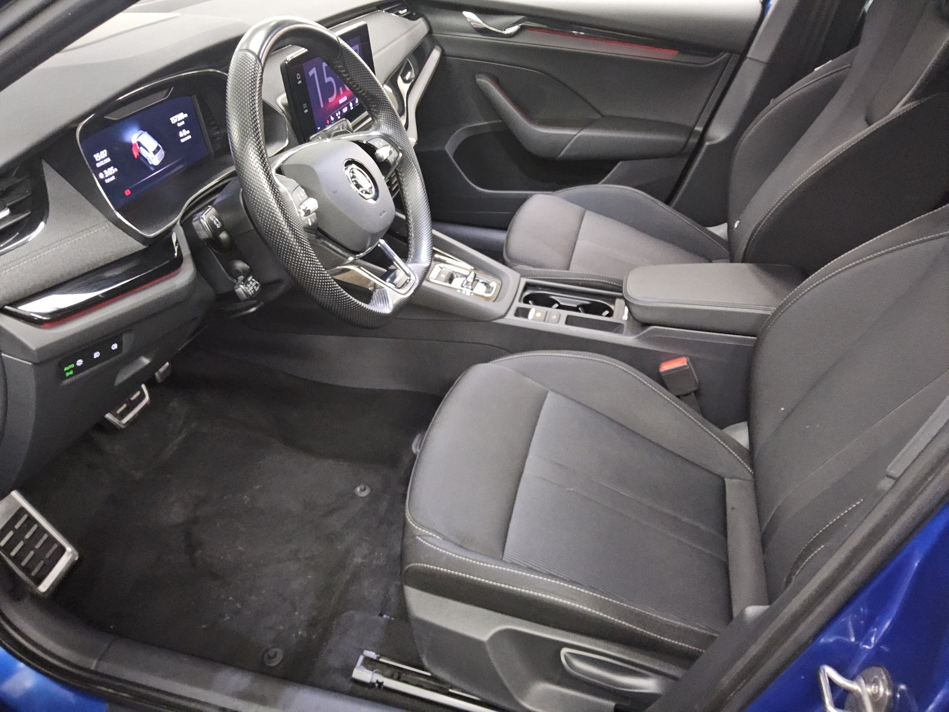 Skoda Octavia Kombi 2.0 TDI SportLine Navi LED Virtual 9