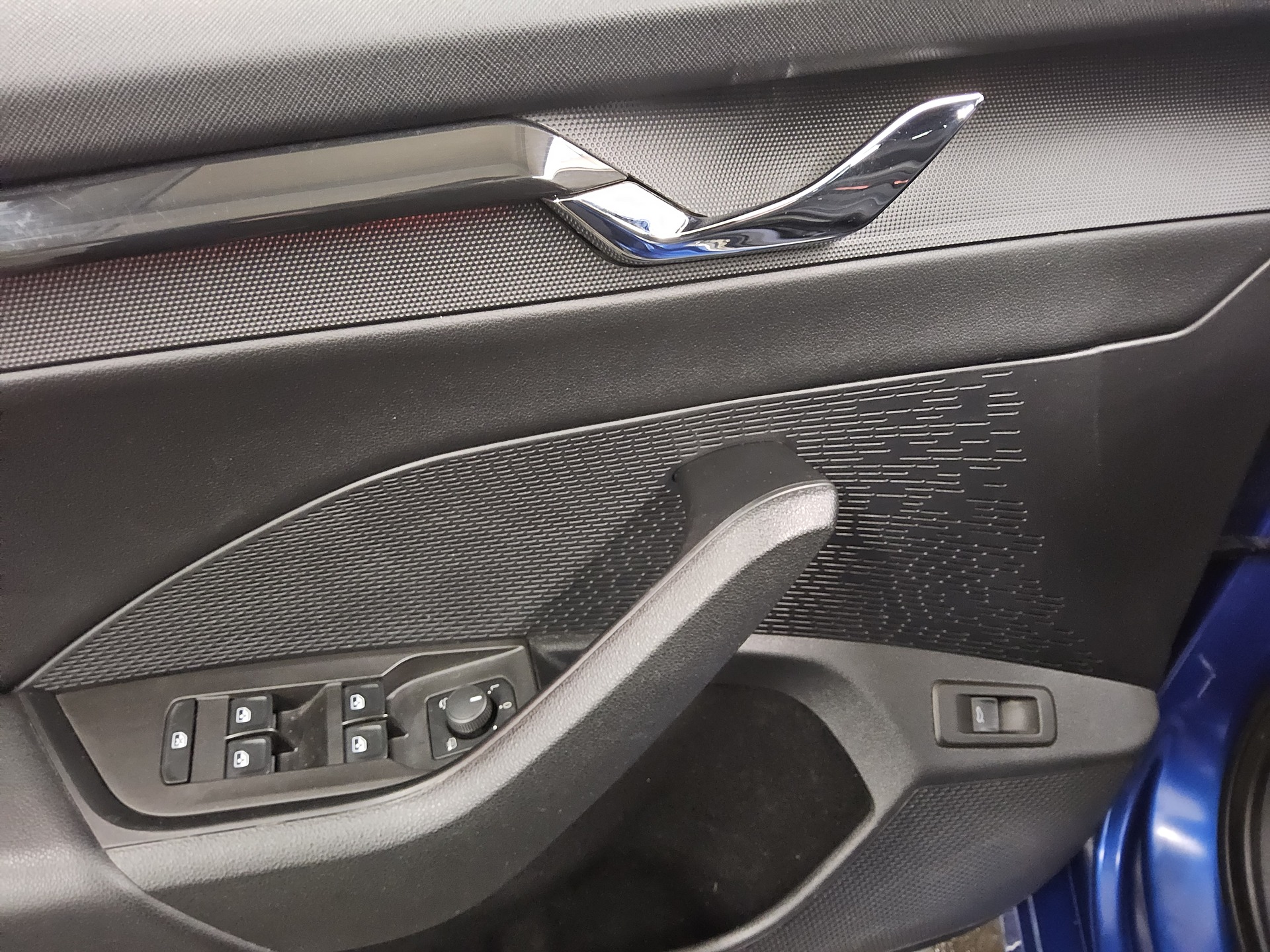 Skoda Octavia Kombi 2.0 TDI SportLine Navi LED Virtual 10