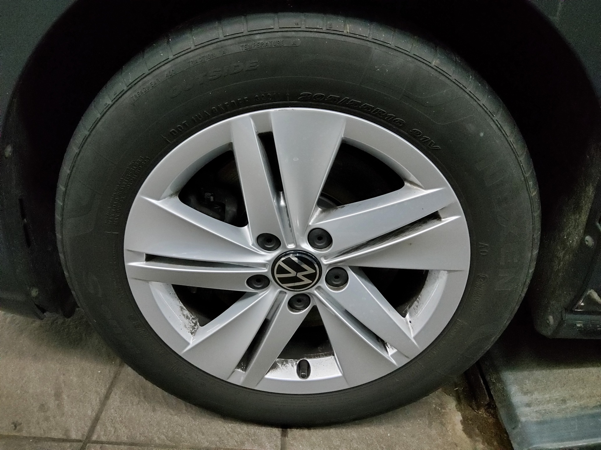 Volkswagen Golf-8 Var. 2.0 TDI Life Navi LED AID ACC PDC 11