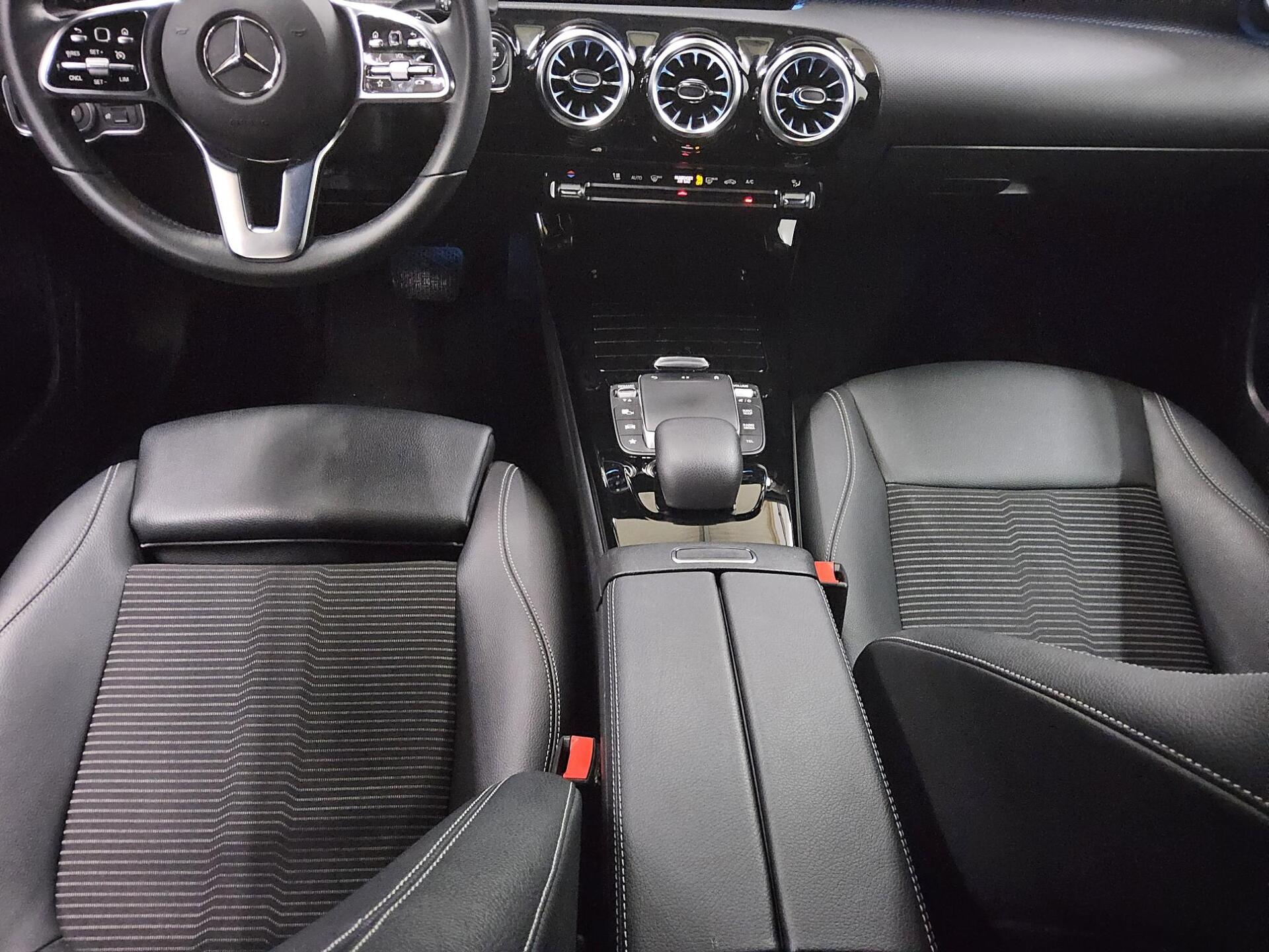 Mercedes-Benz A 200 d Progressive T-Leder Navi Multibeam RfK 6