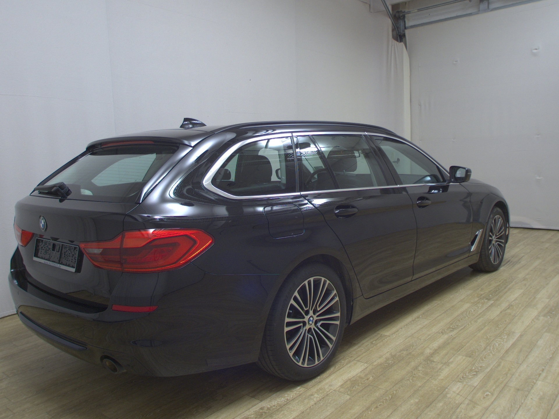 BMW 520dA Touring Sport-Line T-Leder RfK Navi LED 4