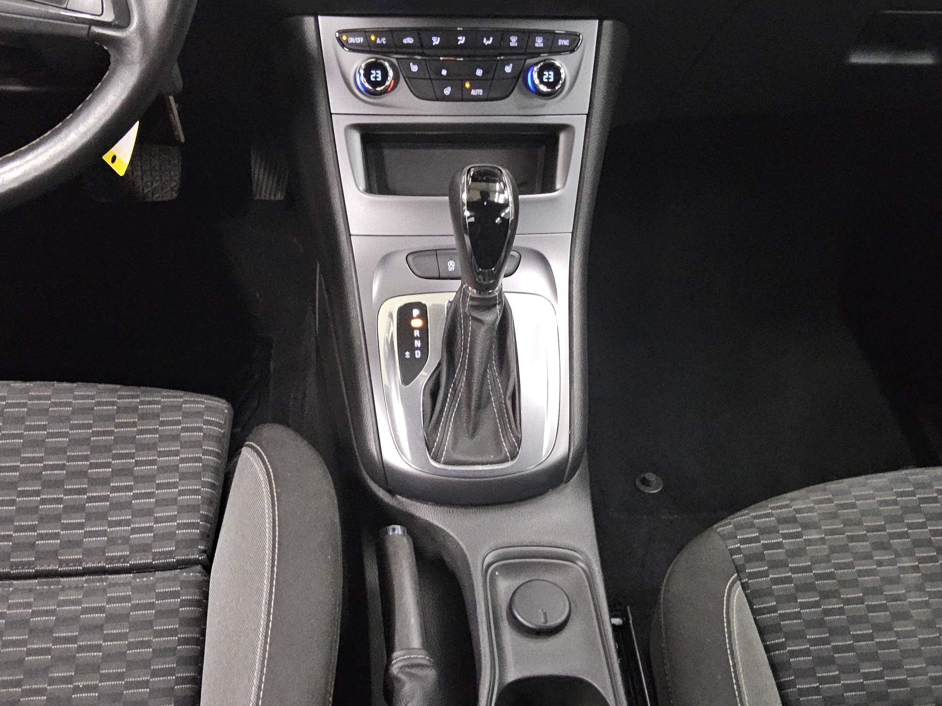 Opel Astra 1.5 D Business Ed. Navi LED PDC Shz Tempo 6