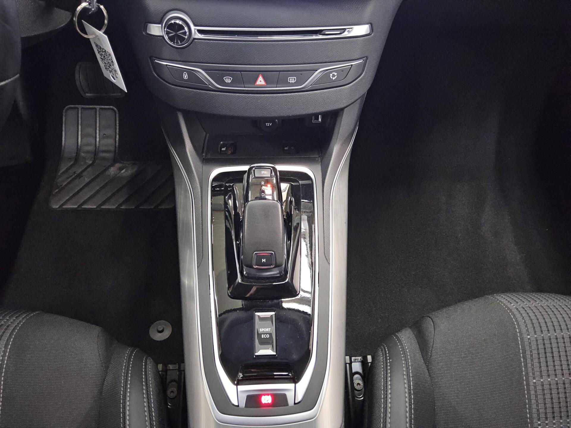 Peugeot 308 1.5 BlueHDI Allure T-Leder Navi RfK Shz PDC 6