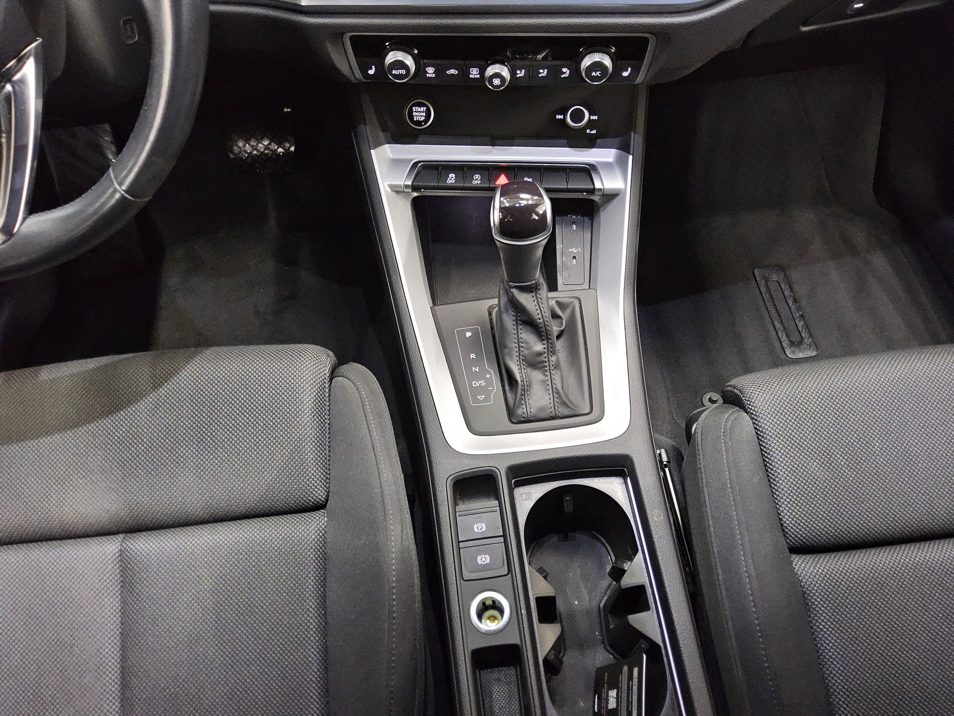 Audi Q3 35 TFSI AHK virtual RfK ACC LED 6