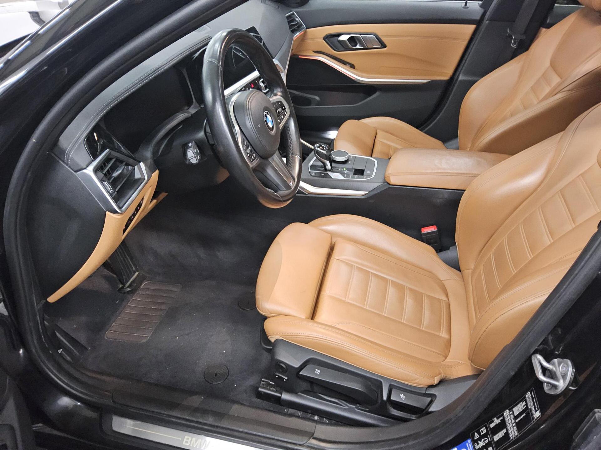 BMW 330dA Touring xDr Luxury-Line Leder Navi LED RfK 9