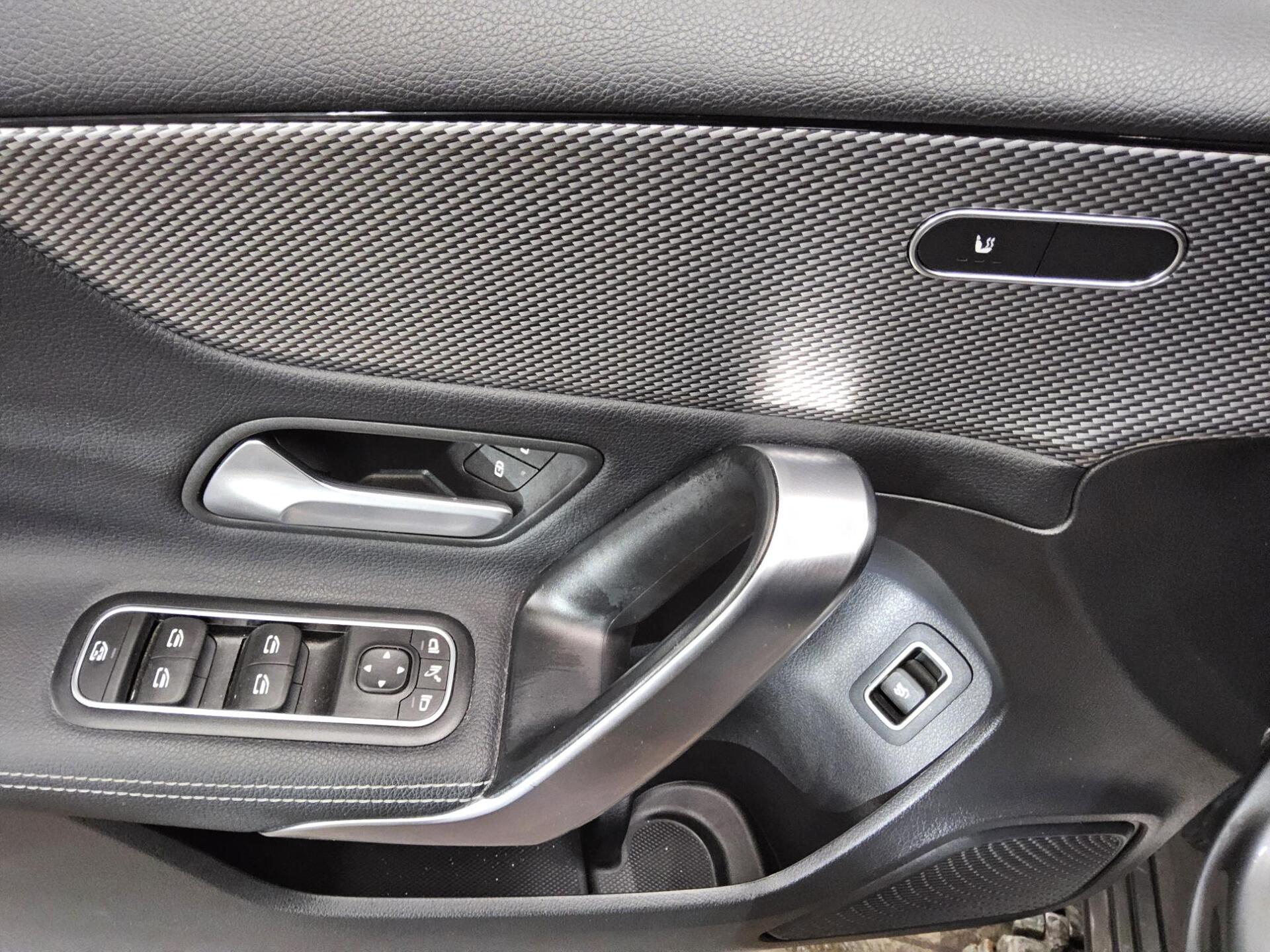 Mercedes-Benz A 200 Progressive T-Leder Navi Shz PDC 10