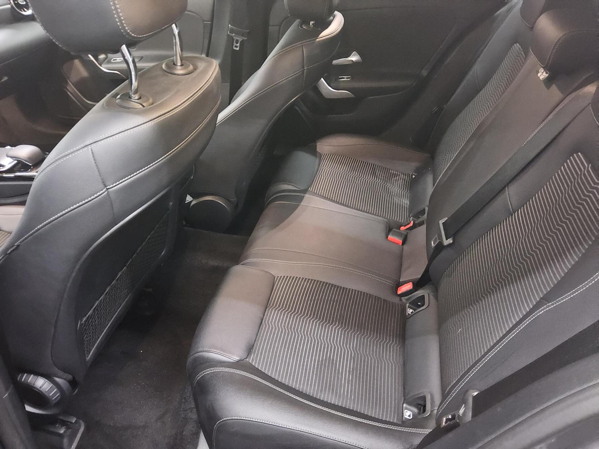 Mercedes-Benz A 180 Progressive T-Leder Navi LED PDC SHZ 13