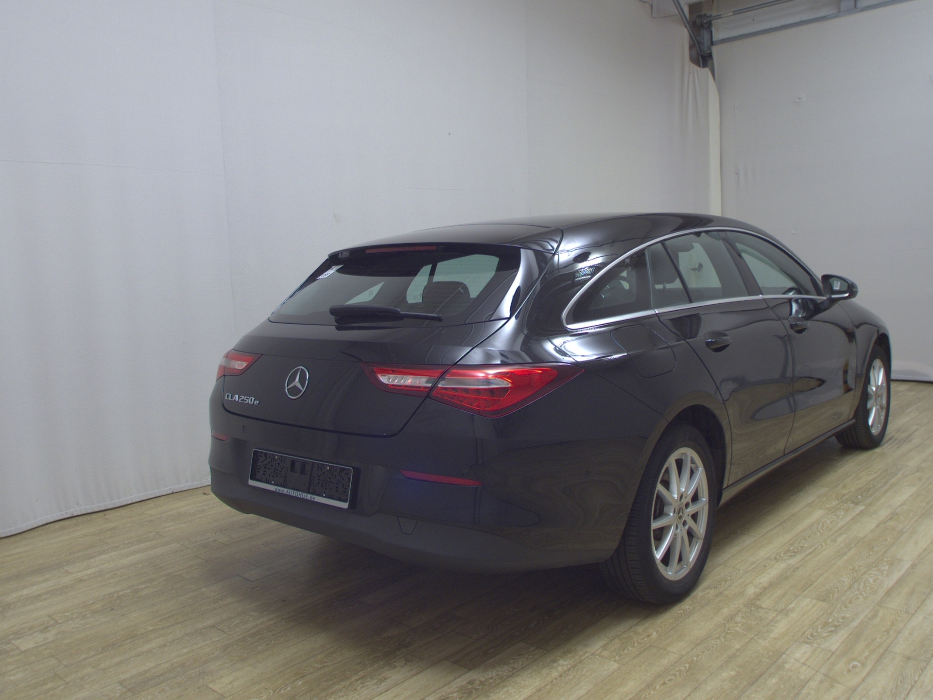 Mercedes-Benz CLA 250 Shooting Brake e T-Leder Navi PDC Shz 4