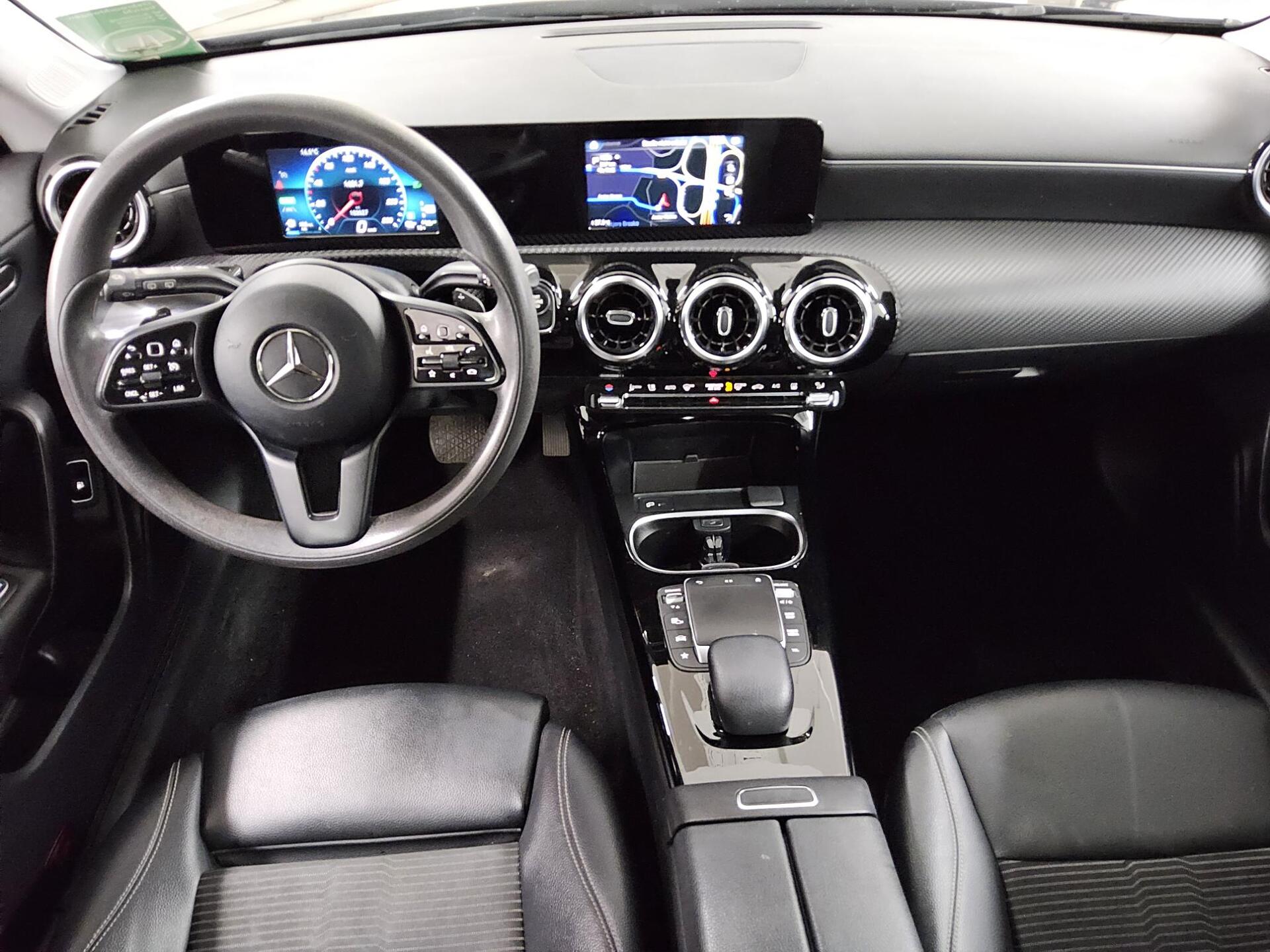 Mercedes-Benz CLA 250 Shooting Brake e T-Leder Navi PDC Shz 5