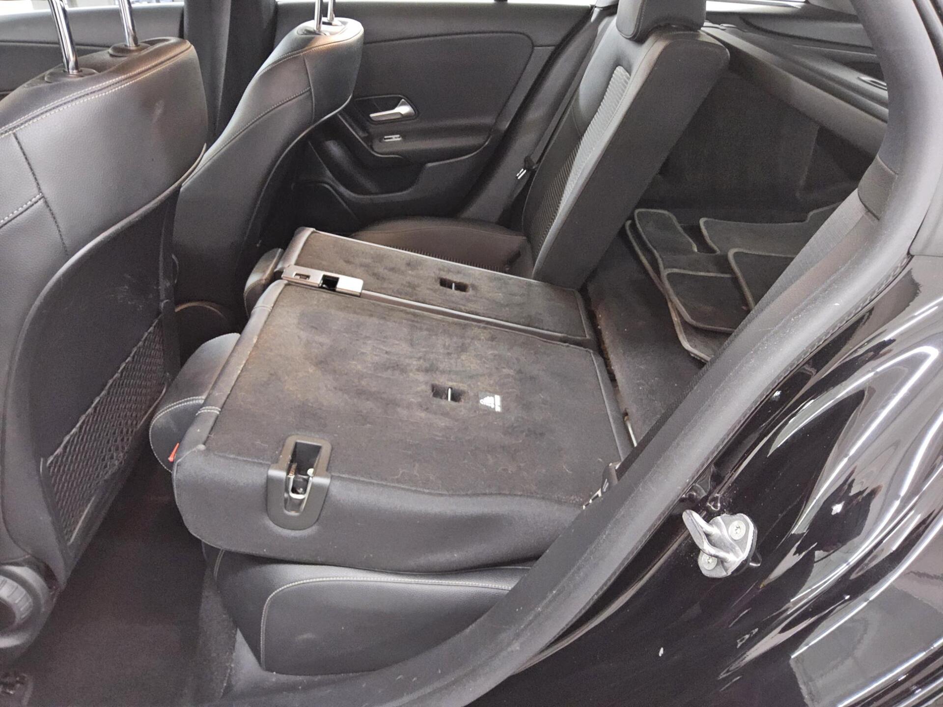 Mercedes-Benz CLA 250 Shooting Brake e T-Leder Navi PDC Shz 13