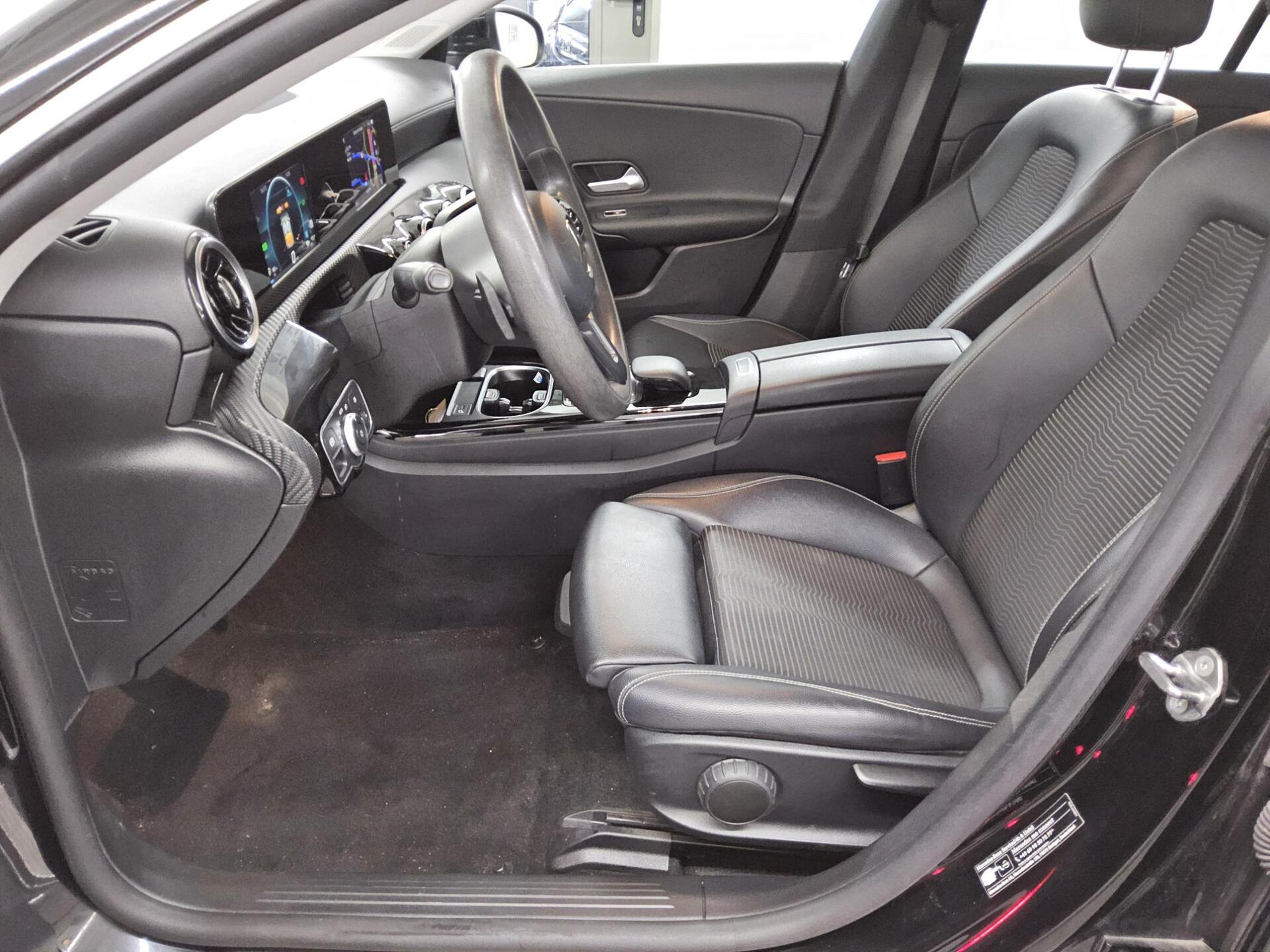 Mercedes-Benz CLA 250 Shooting Brake e T-Leder Navi PDC Shz 9