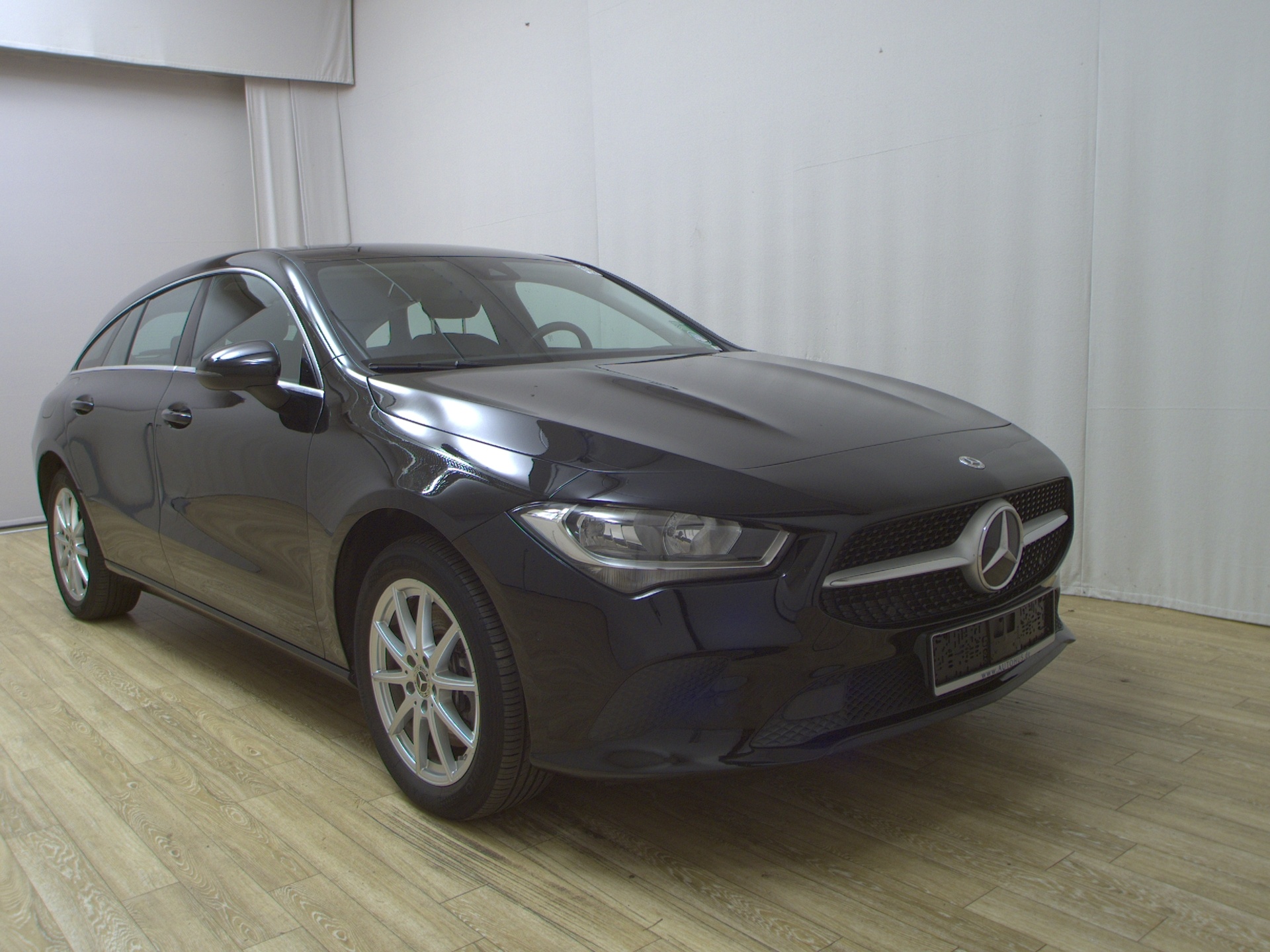 Mercedes-Benz CLA 250 Shooting Brake e T-Leder Navi PDC Shz 3