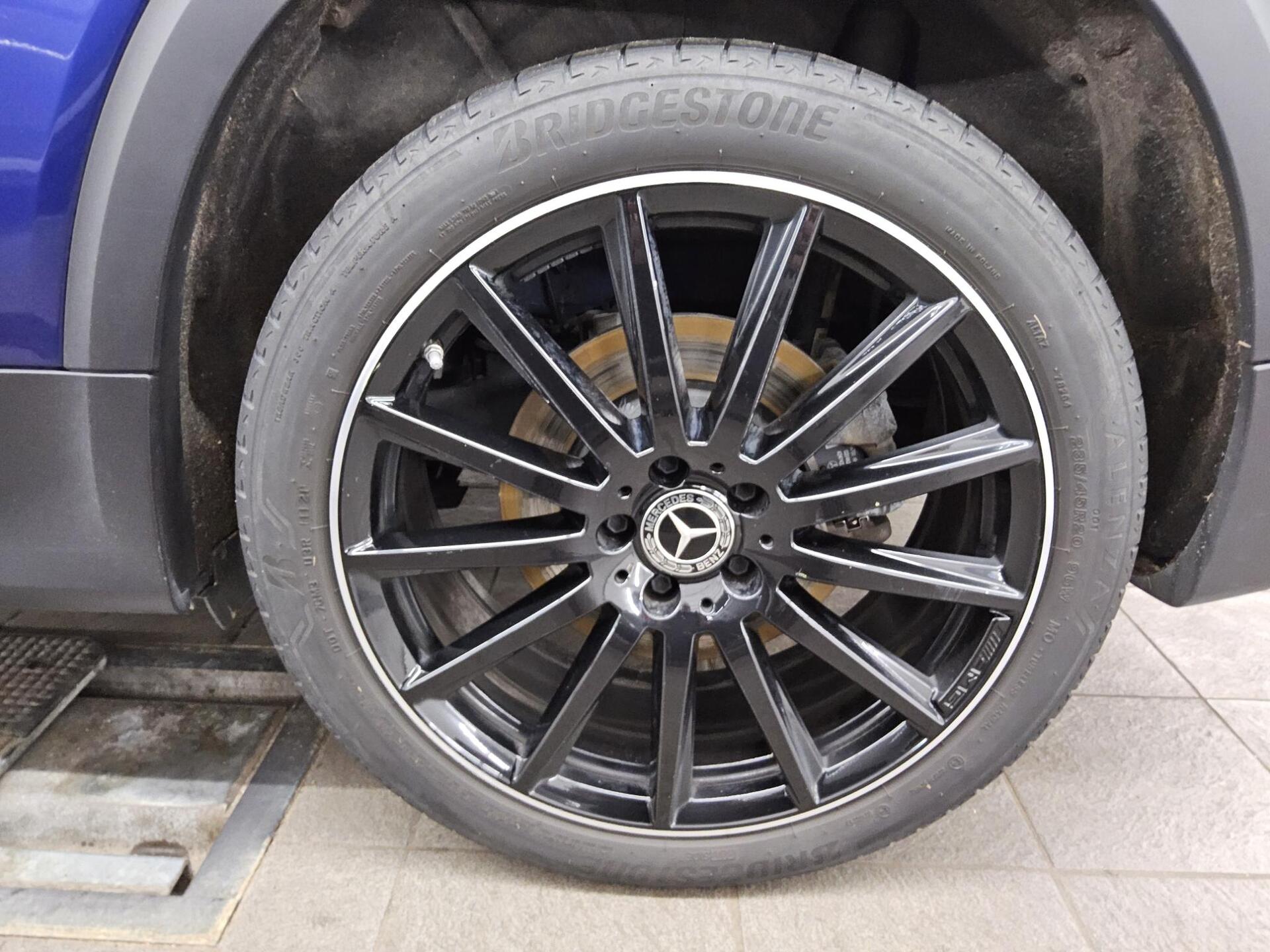 Mercedes-Benz GLB 220 d 4M AMG-Line Leder Navi RfK StHzg Dist+ 11