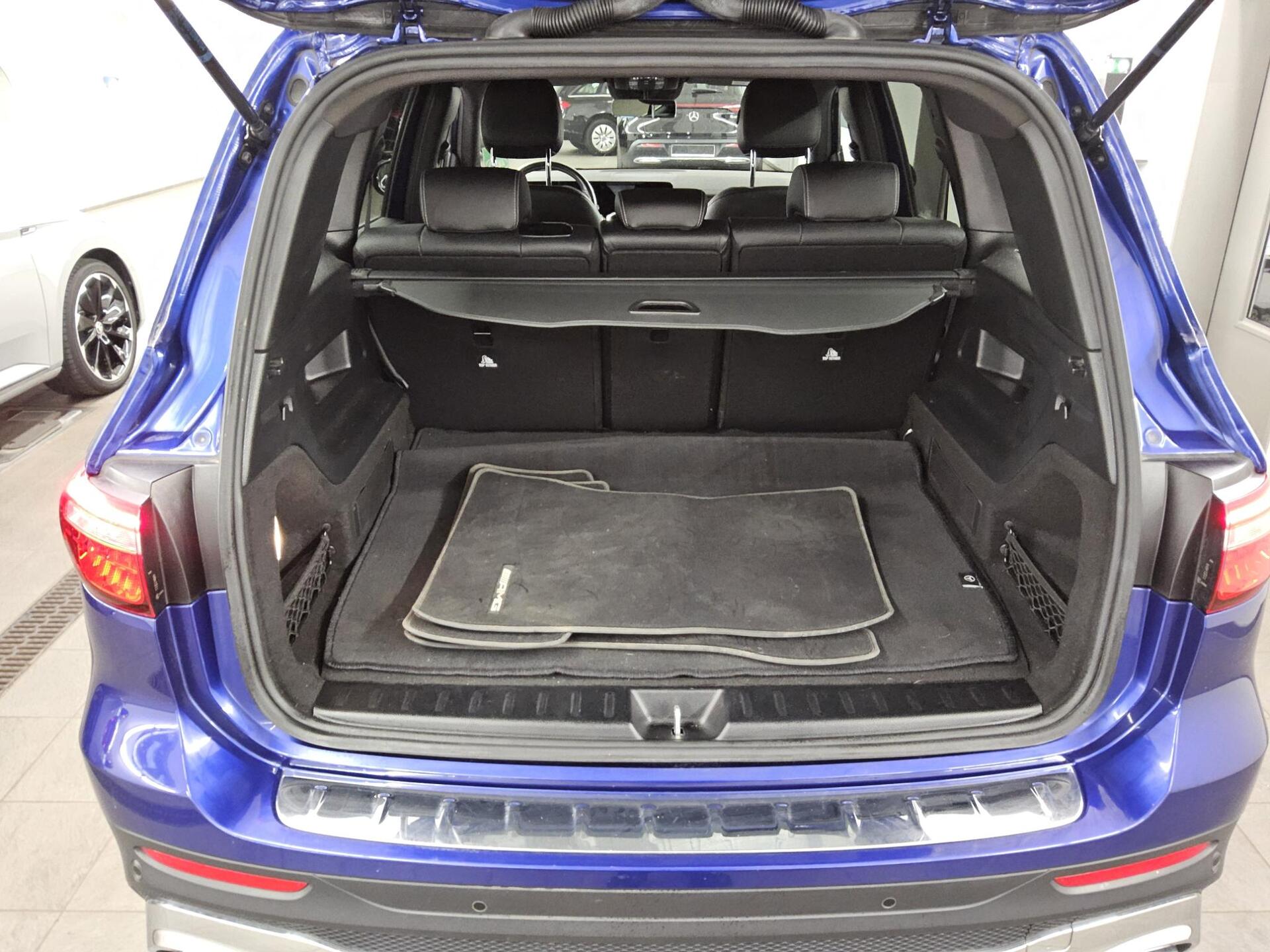 Mercedes-Benz GLB 220 d 4M AMG-Line Leder Navi RfK StHzg Dist+ 12