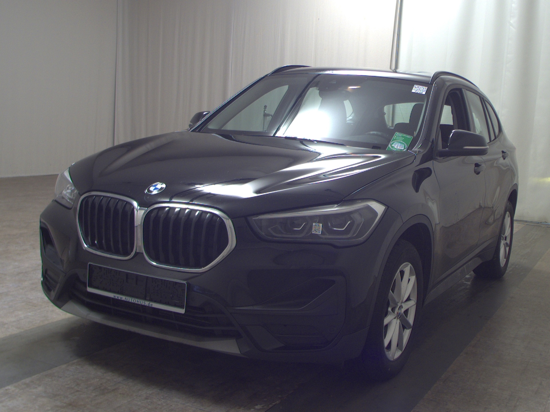 BMW X1 xDrive20d Advantage Navi LED Pano HiFi AHK 2
