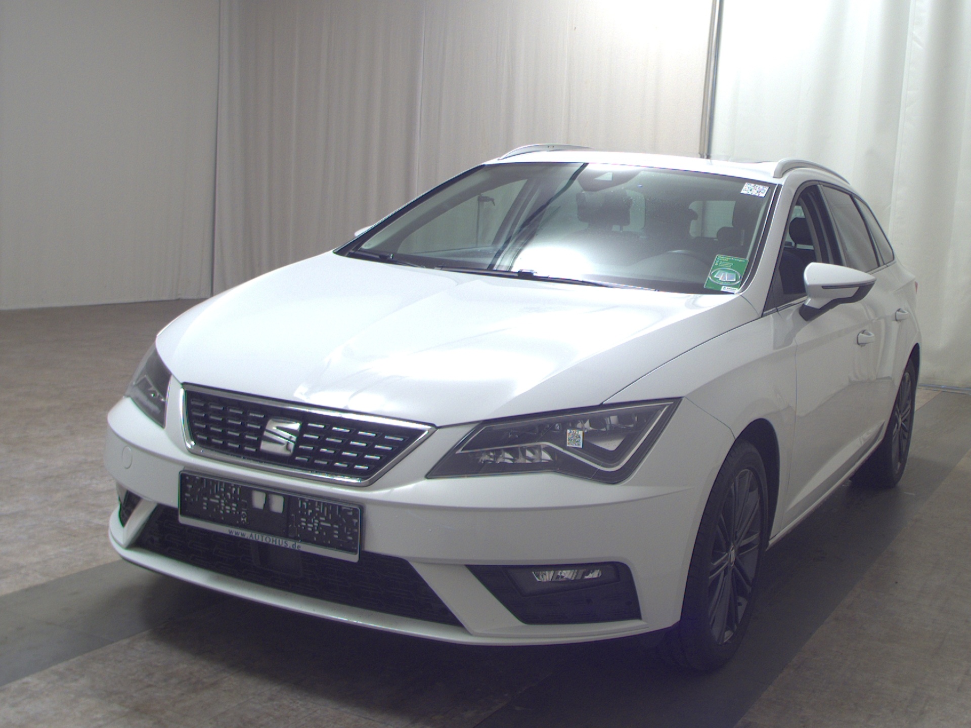 Seat Leon Sportstourer 1.5 TSI Xcellence Navi LED ACC 2