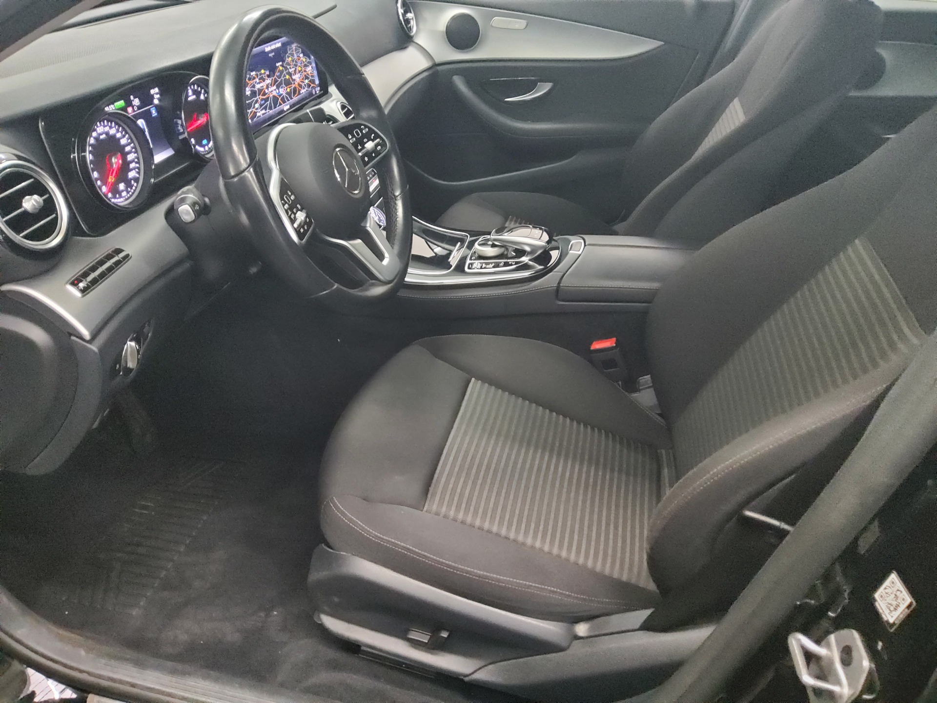 Mercedes-Benz E 300 de Navi LED Rückfahrkamera 8