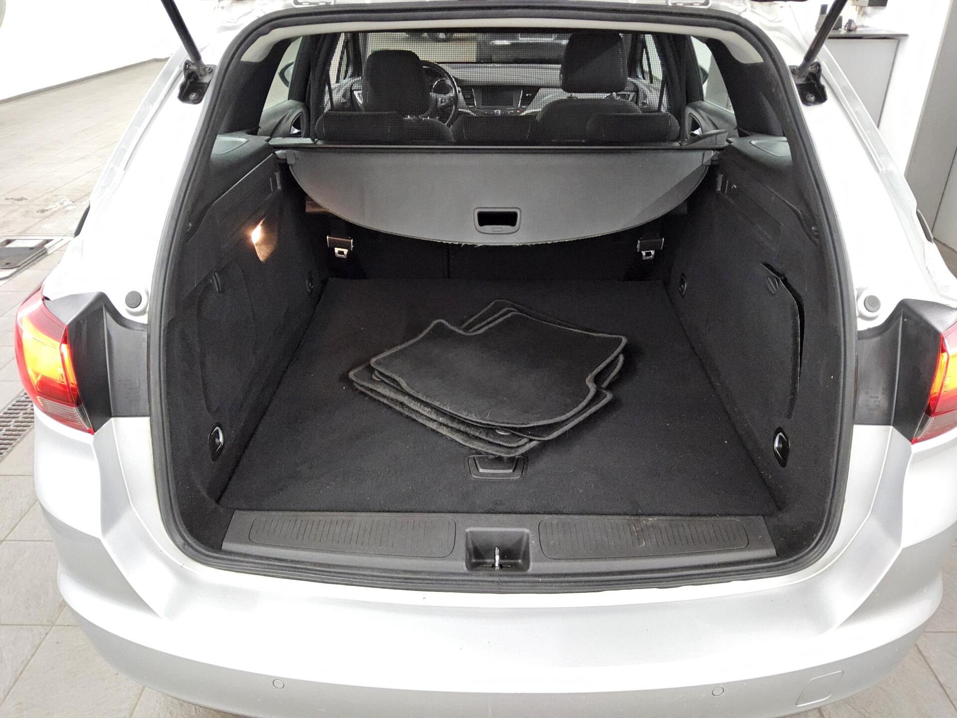 Opel Astra ST 1.5 D Edition Navi LED PDC Shz 11