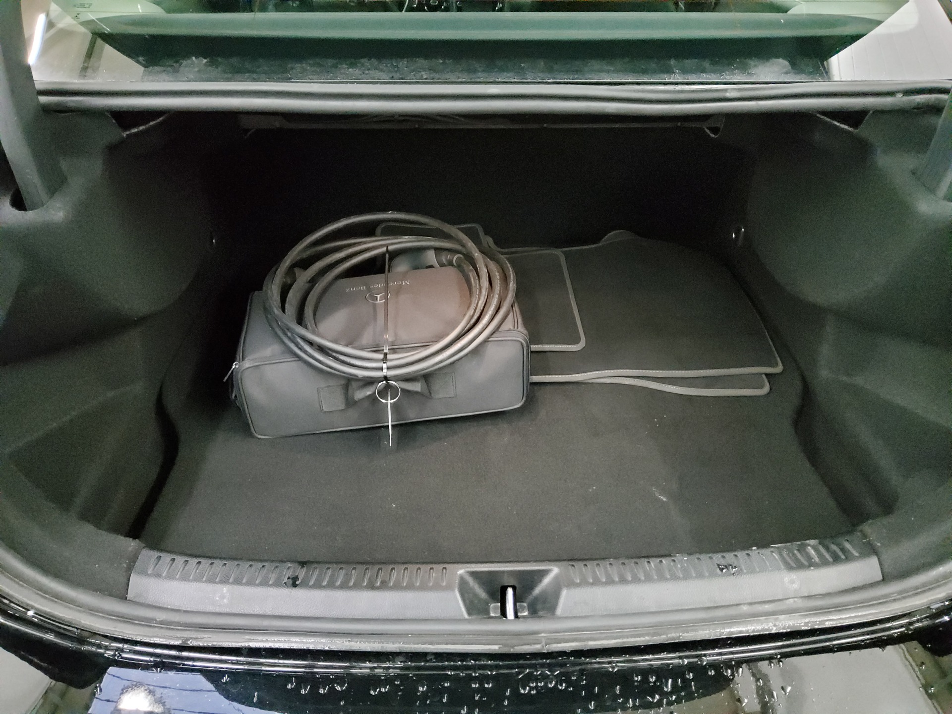 Mercedes-Benz A 250 Lim. e Navi MBUX PDC SHZ Tempomat 12