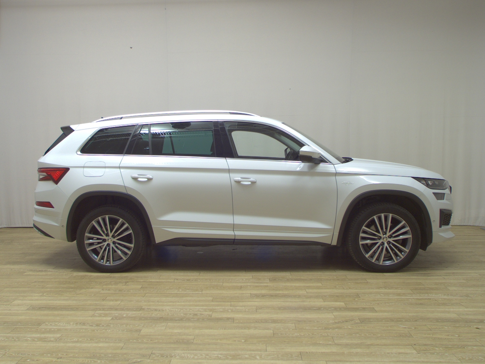 Skoda Kodiaq 2.0 TDI 4x4 L&K DCC Leder Pano vc StHzg