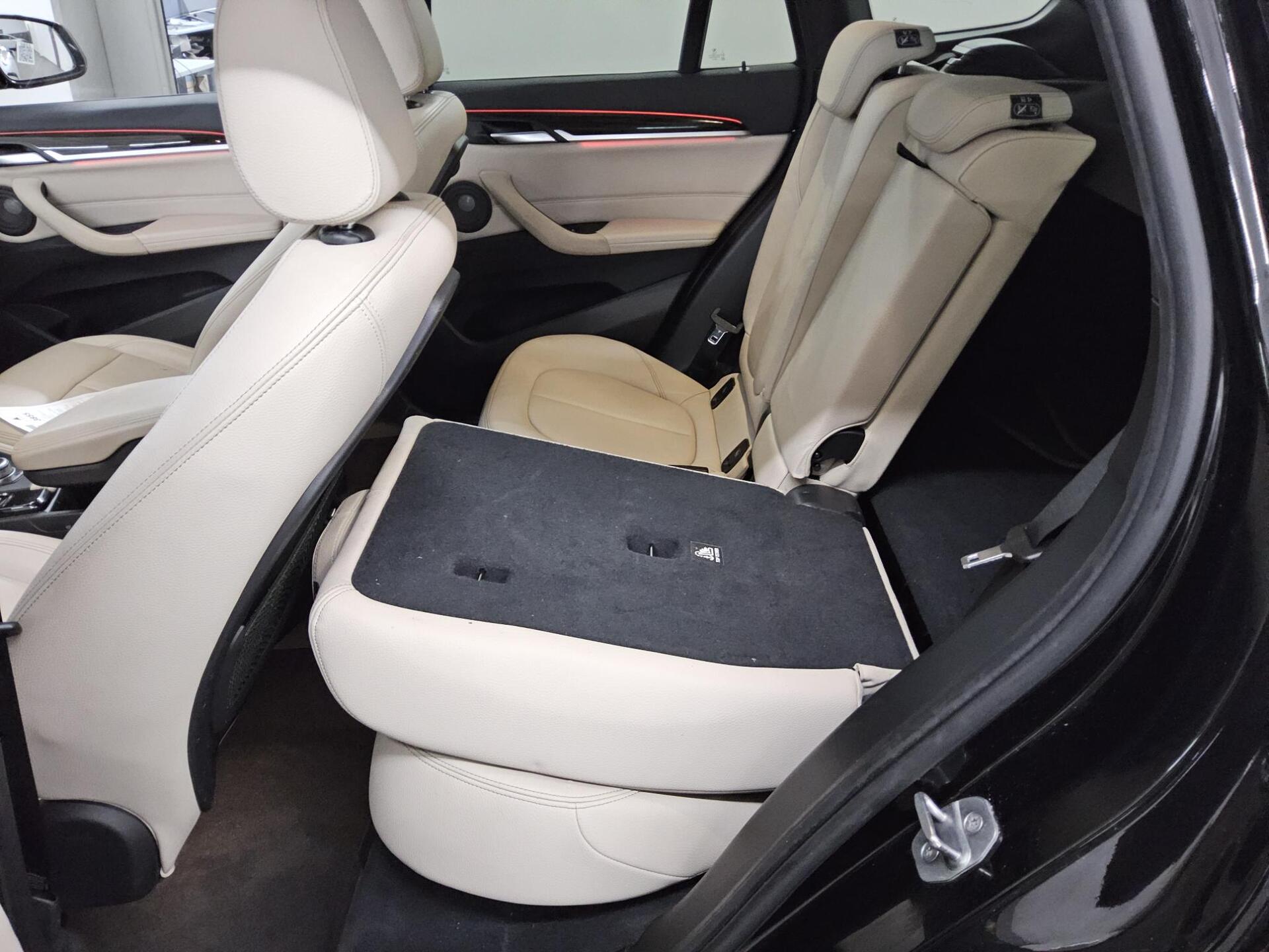 BMW X1 xDrive20d X-Line Leder Pano H-K Navi+ HuD LED 13