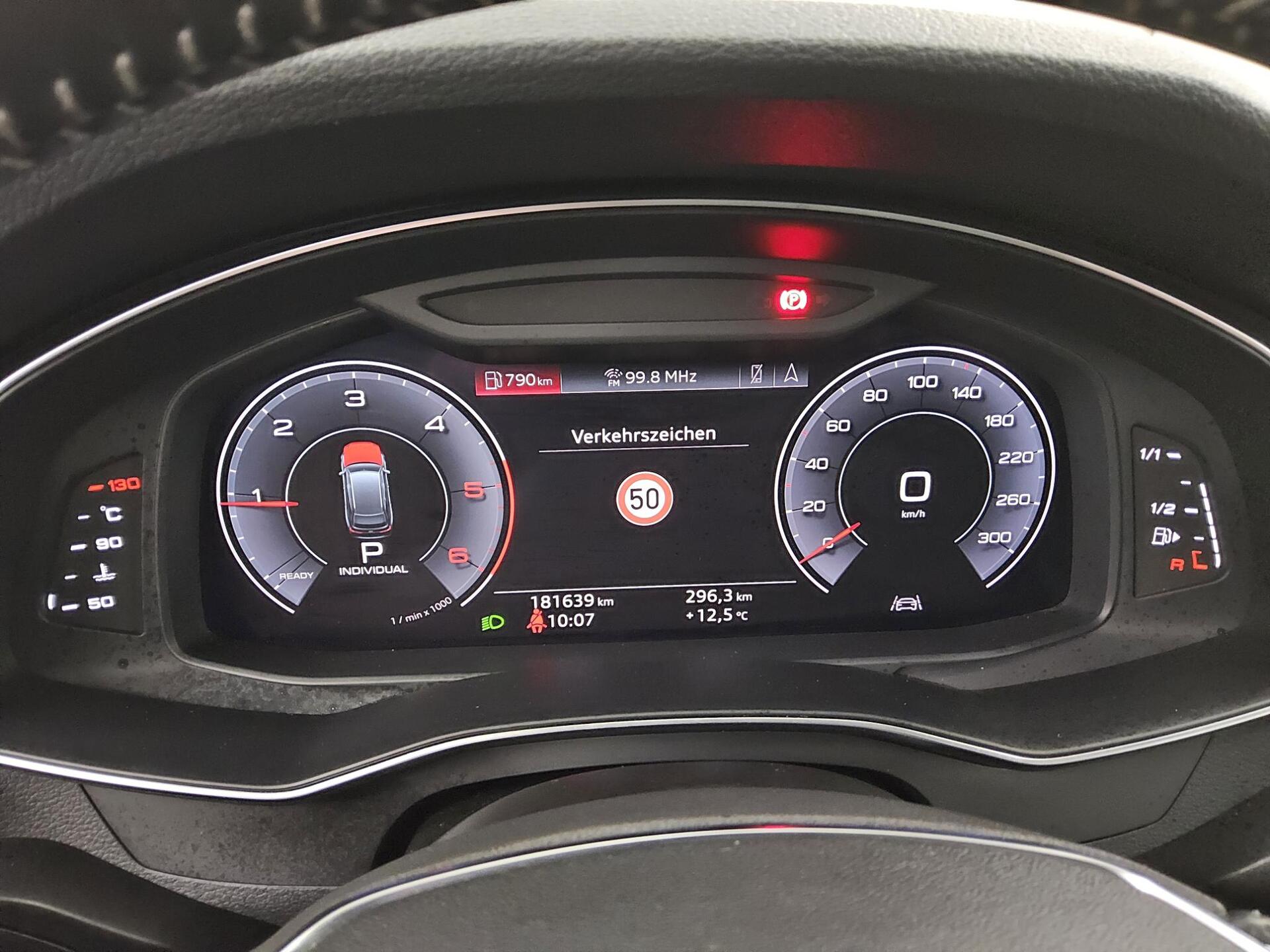 Audi A6 Avant 40 TDI Qu. sport Navi LED vc+ AHK Sound 8