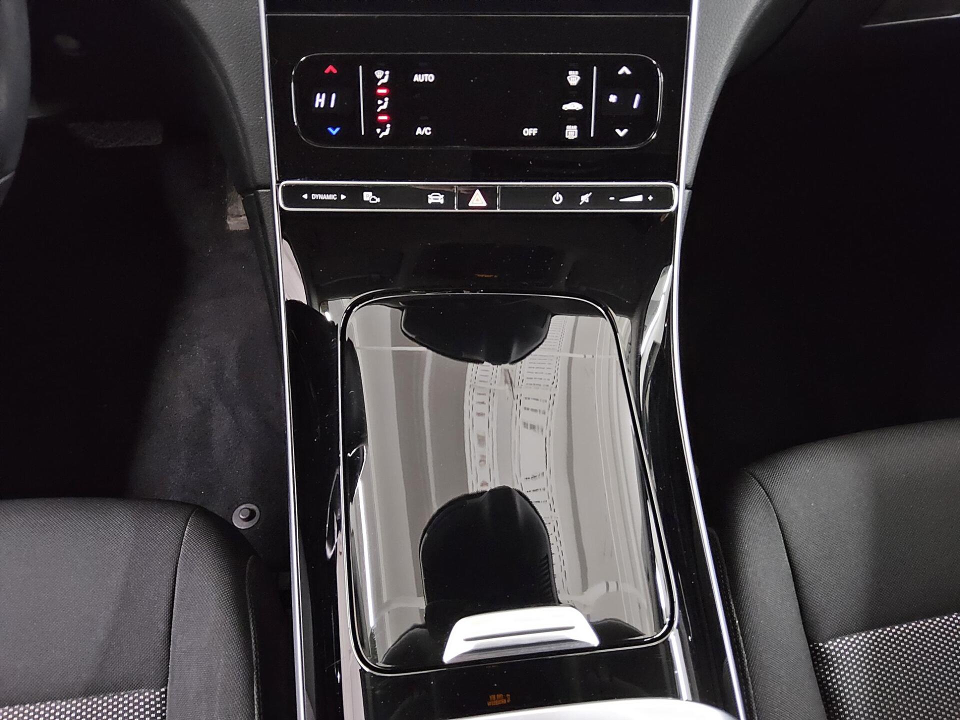 Mercedes-Benz C 220 T d Avantgarde Navi LED RfK Shz Tempomat 6