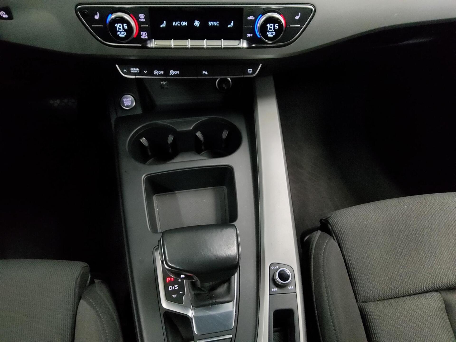 Audi A4 40 TFSI advanced Navi vc LED RfK ACC Sports. 6