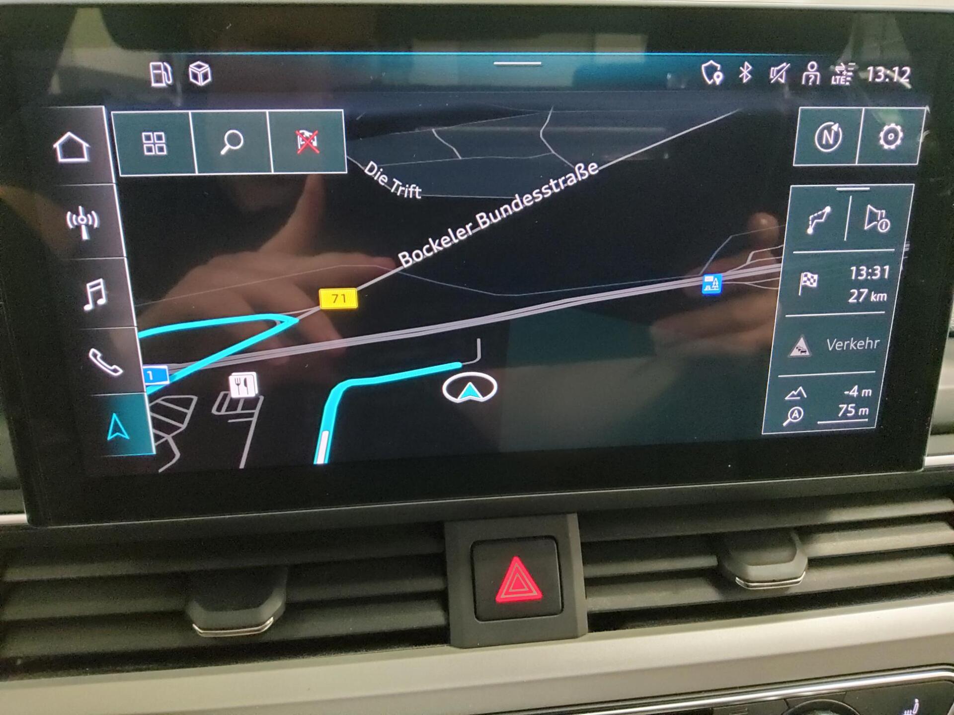 Audi A4 40 TFSI advanced Navi vc LED RfK ACC Sports. 7