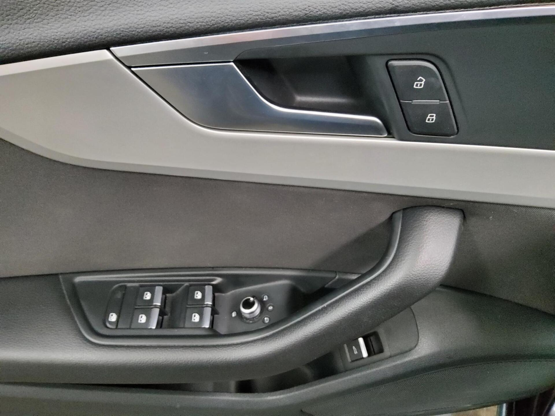 Audi A4 40 TFSI advanced Navi vc LED RfK ACC Sports. 10