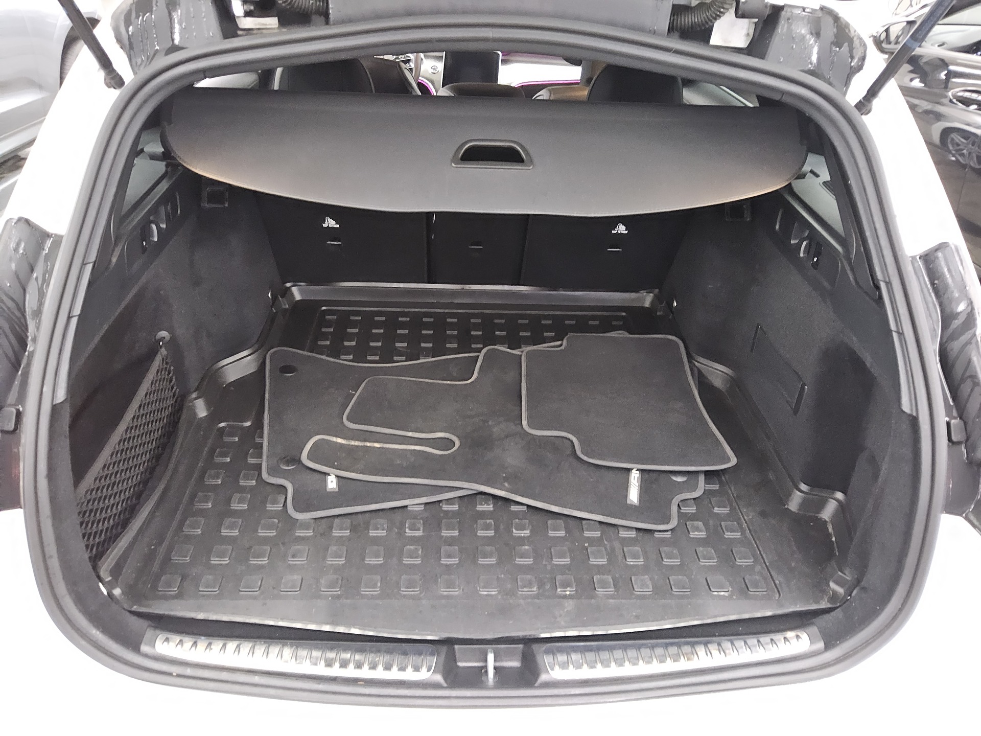 Mercedes-Benz C 220 T d AMG-Line Navi LED Distronic+ Sound Shz 12