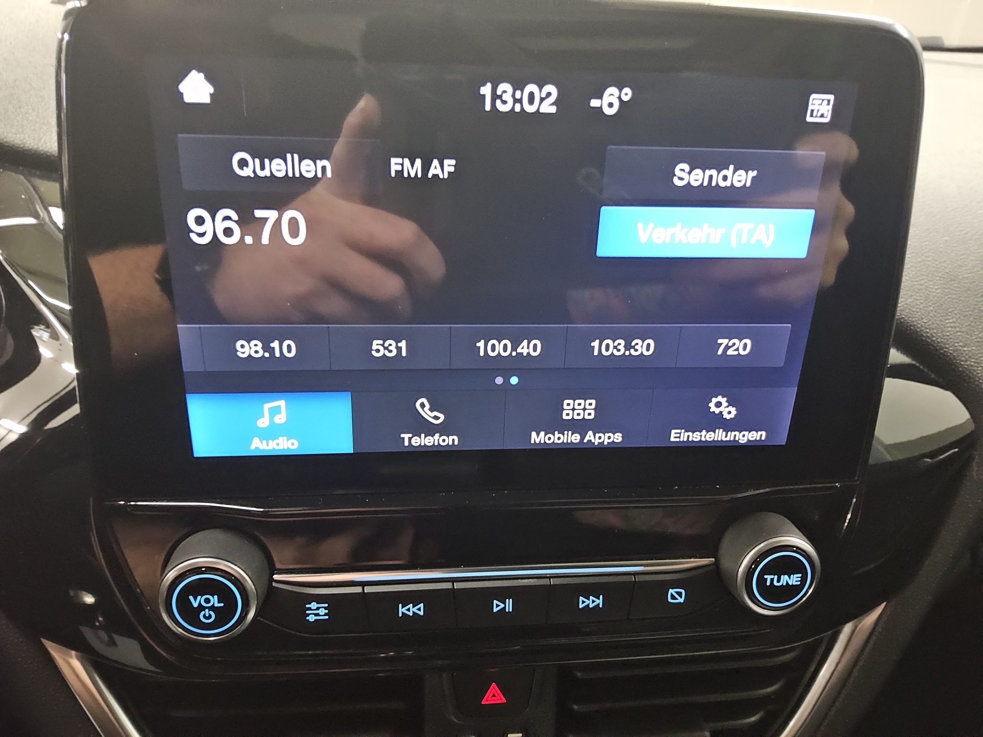 Ford Fiesta 1.0 EB Titanium AHK SHZ Tempomat 7