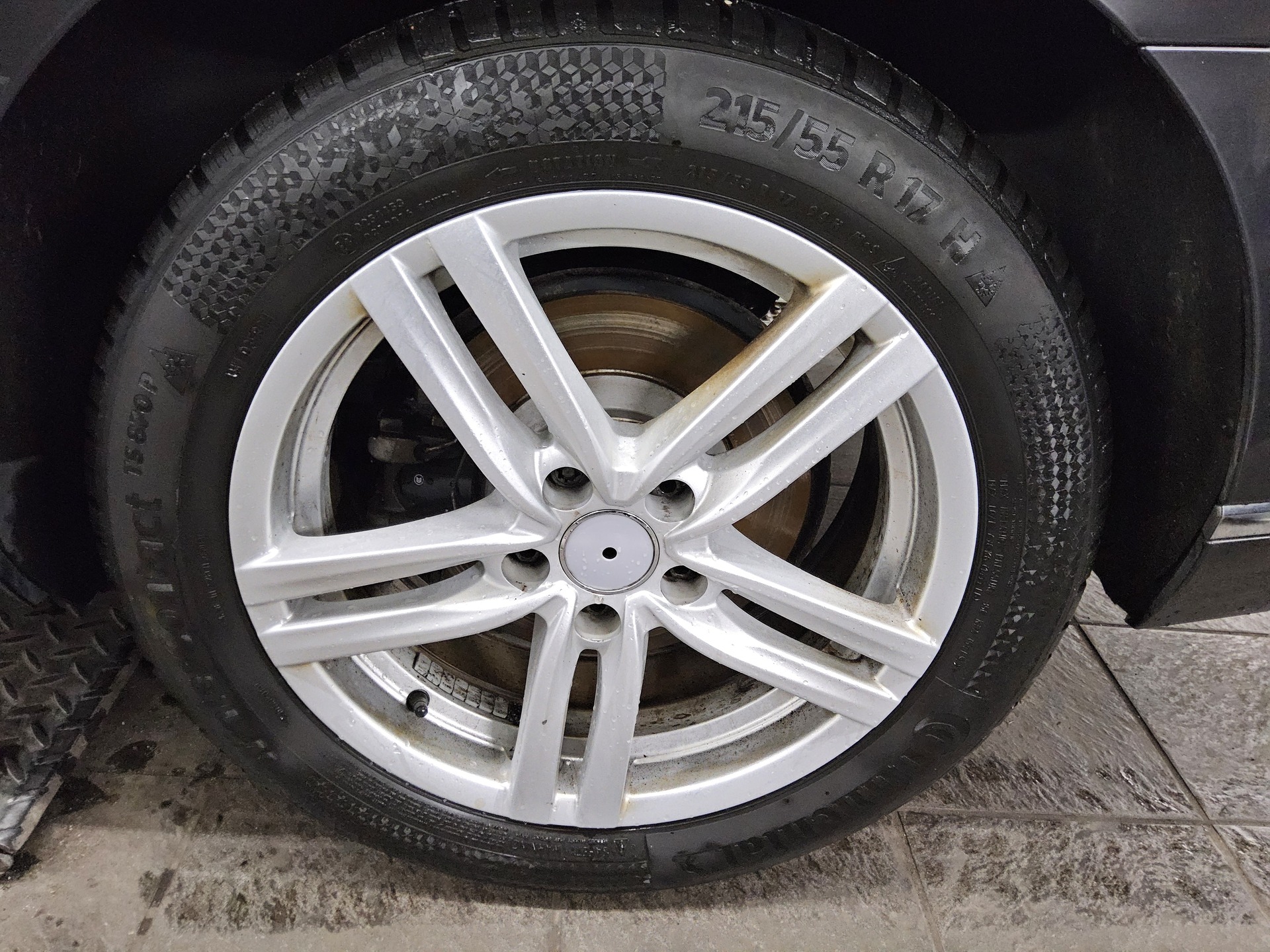 Volkswagen Passat Var. 2.0 TDI Elegance AHK DC Navi LED RFK 11