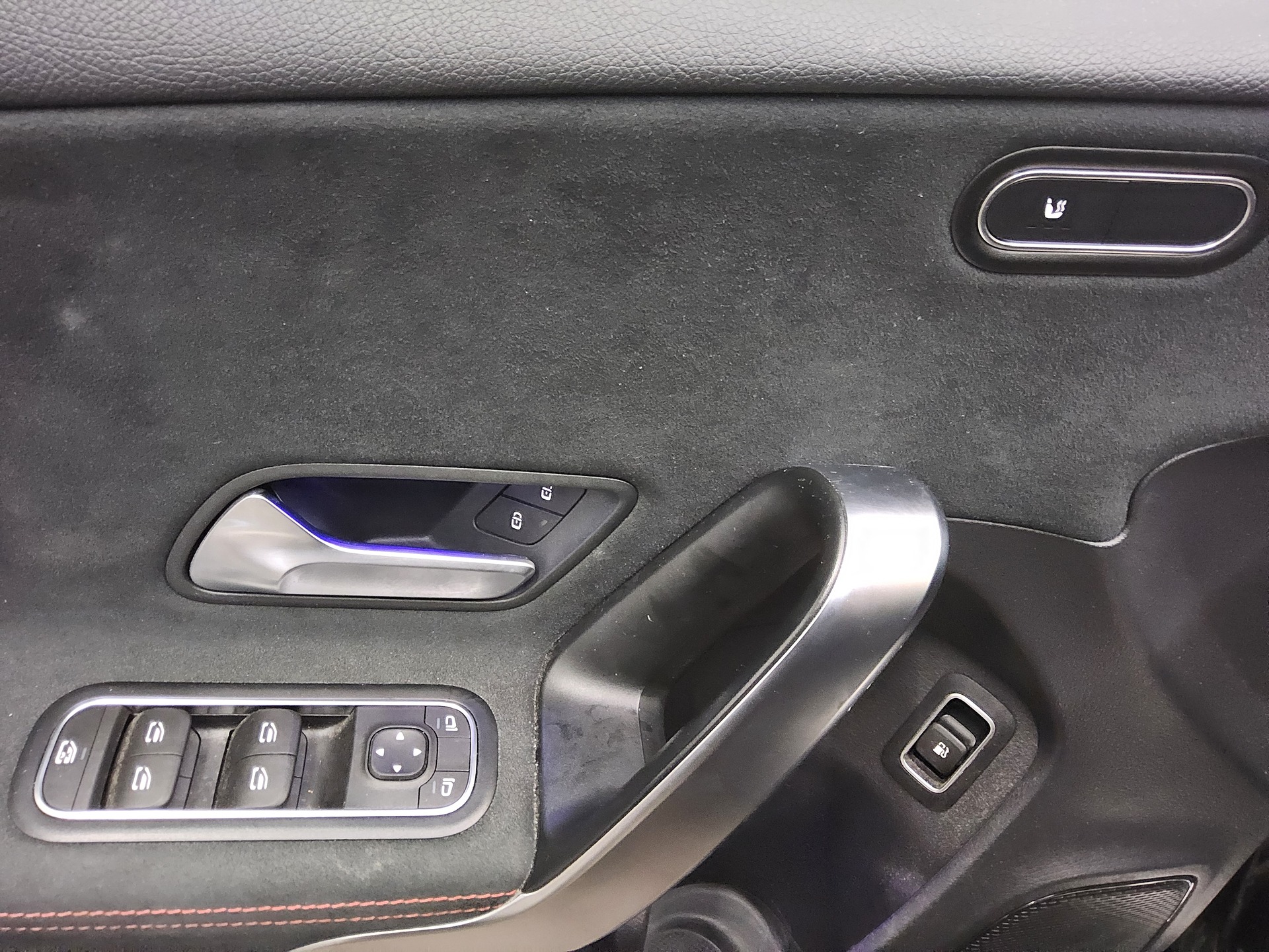 Mercedes-Benz A 250 Lim. e AMG-Line Navi LED Sound Kamera 10