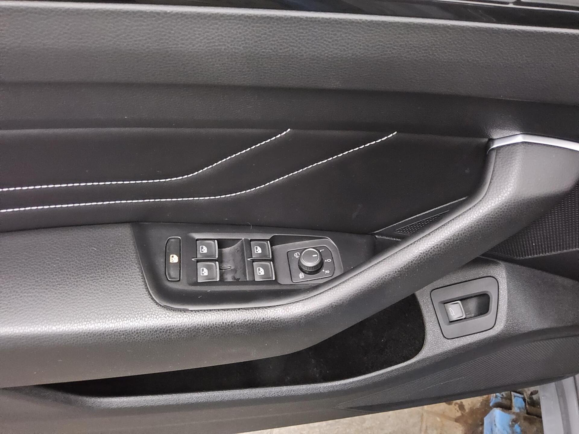 Volkswagen Arteon SB 2.0 TDI R-Line Navi LED AID RFK ACC 10