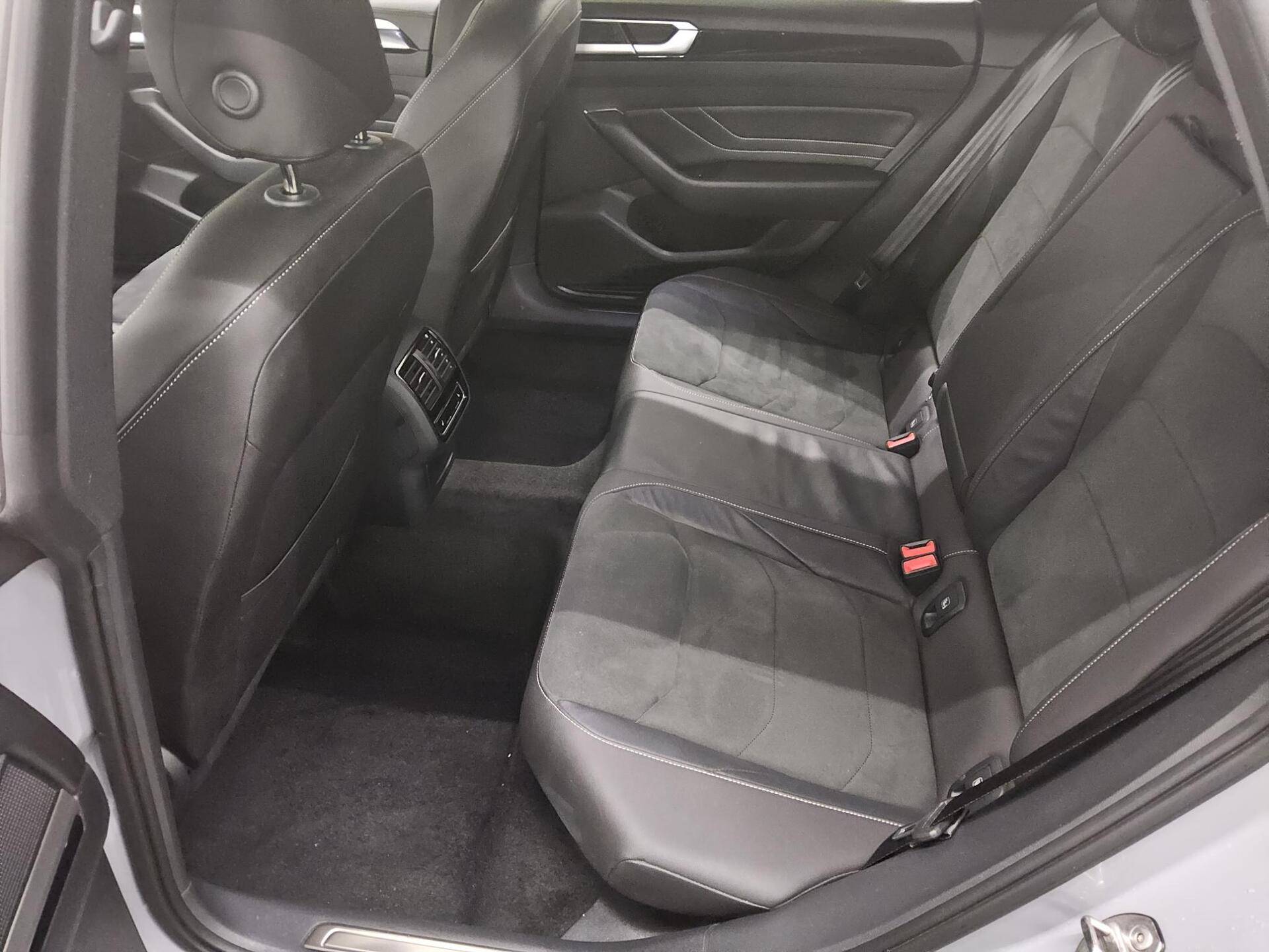 Volkswagen Arteon SB 2.0 TDI R-Line Navi LED AID RFK ACC 13