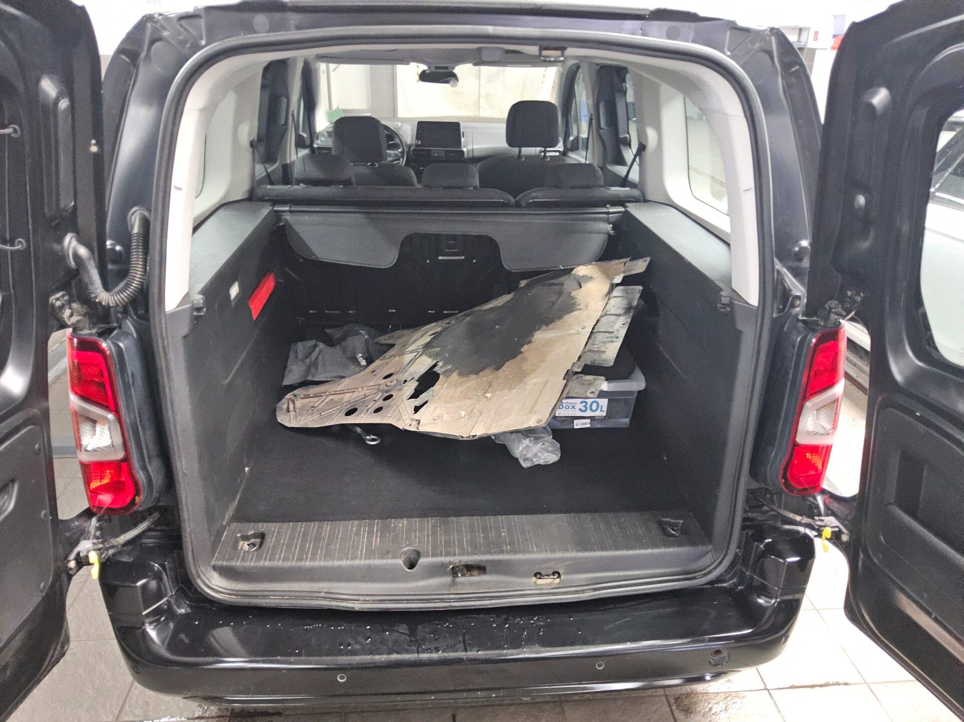 Opel Combo Life 1.5 D Edition -Motorschaden- 11