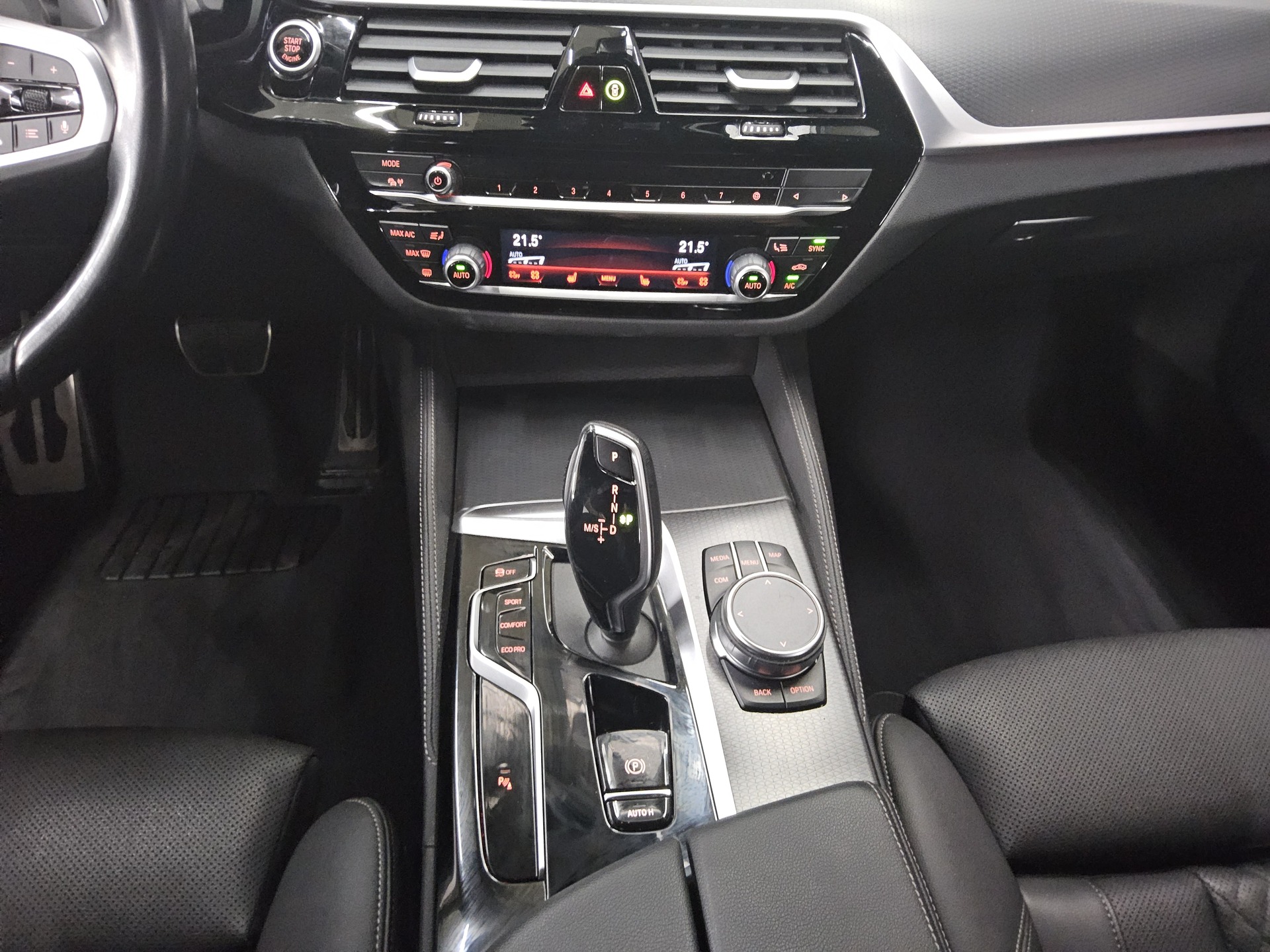 BMW 520iA Touring M-Sport Leder Navi LED LC-Pro RfK 6