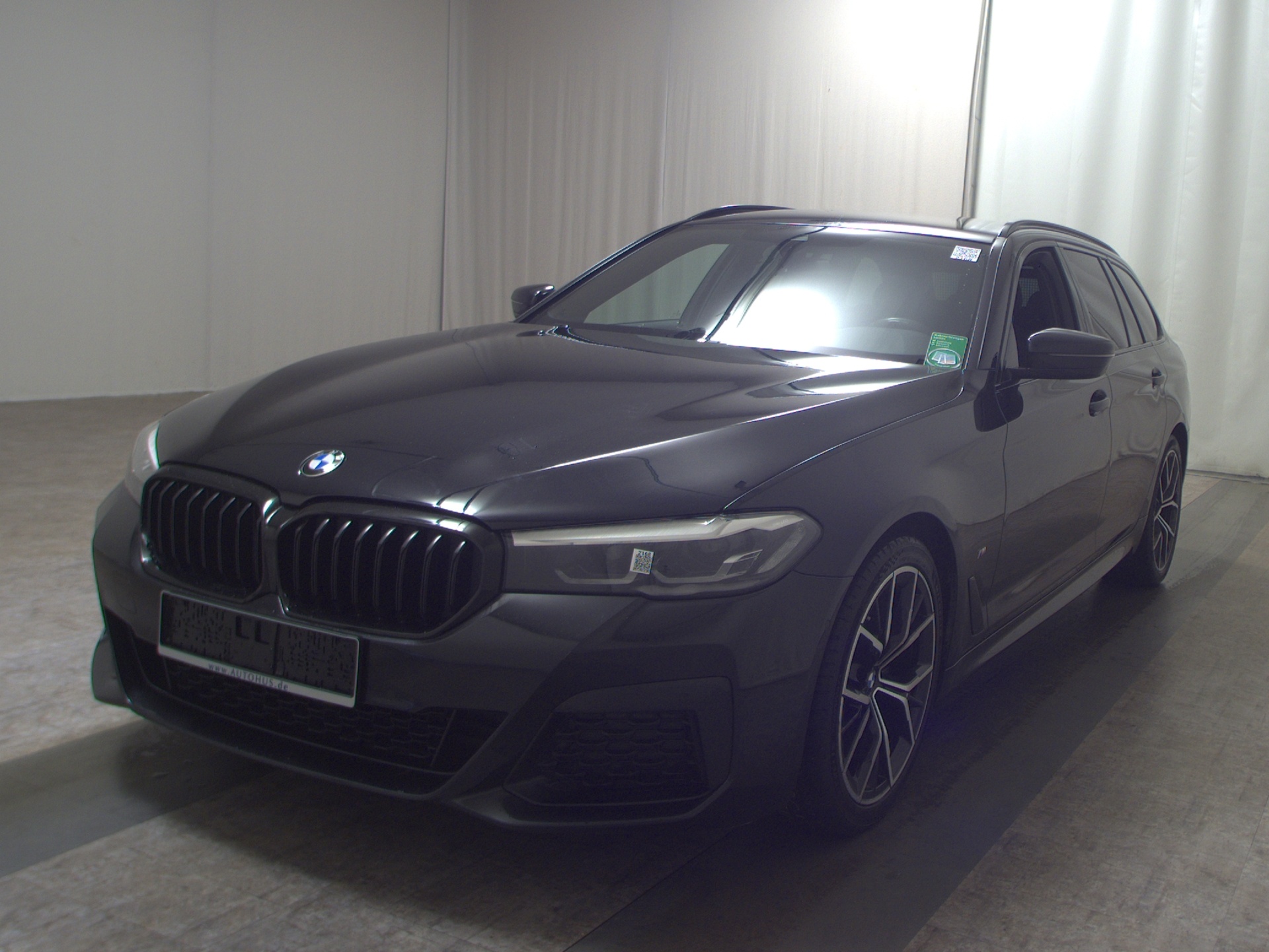 BMW 520iA Touring M-Sport Leder Navi LED LC-Pro RfK 2