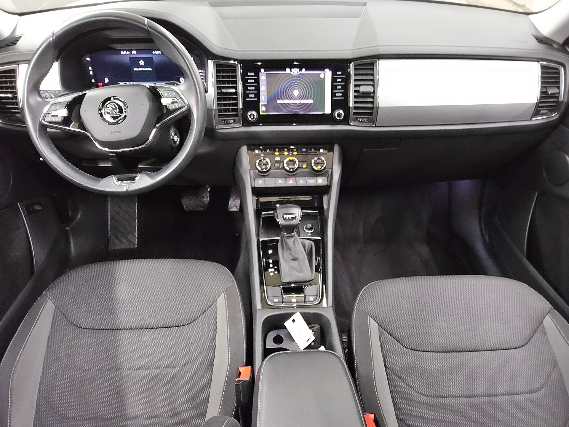 Skoda Kodiaq 2.0 TDI Ambition Navi vc Pano LED 4xSHZ 5