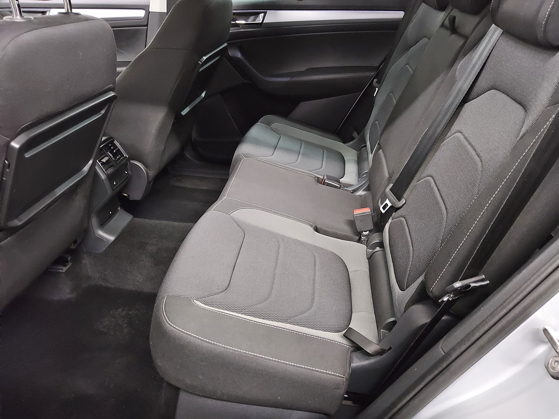 Skoda Kodiaq 2.0 TDI Ambition Navi vc Pano LED 4xSHZ 13