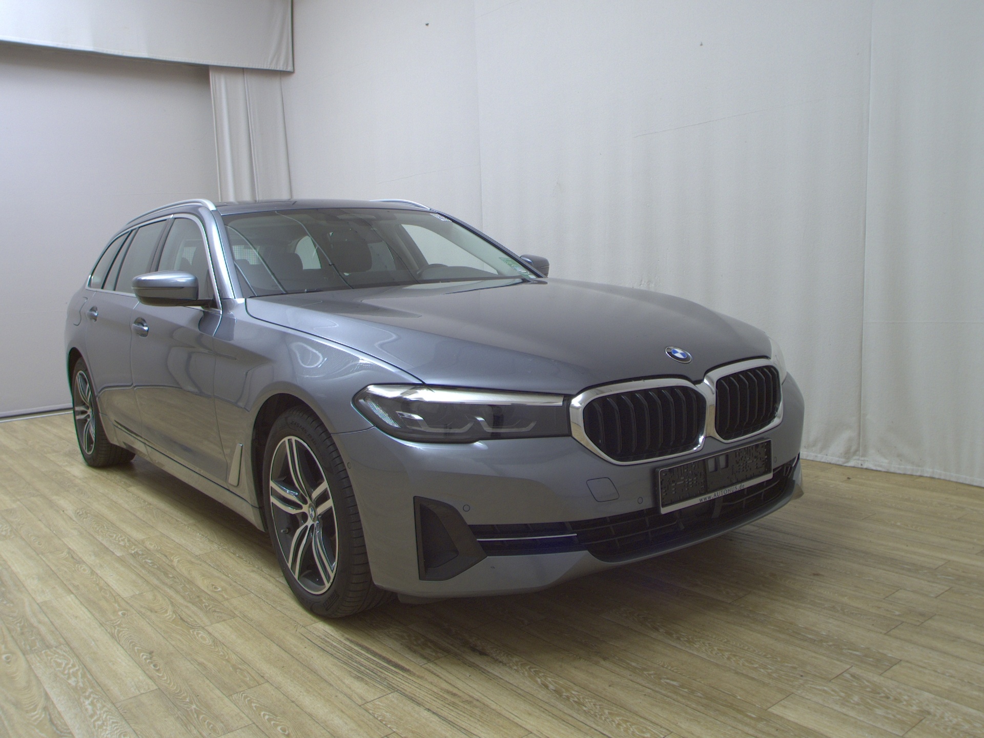BMW 530e Touring Leder Navi LED LC-Pro Pano H-K RFK 3