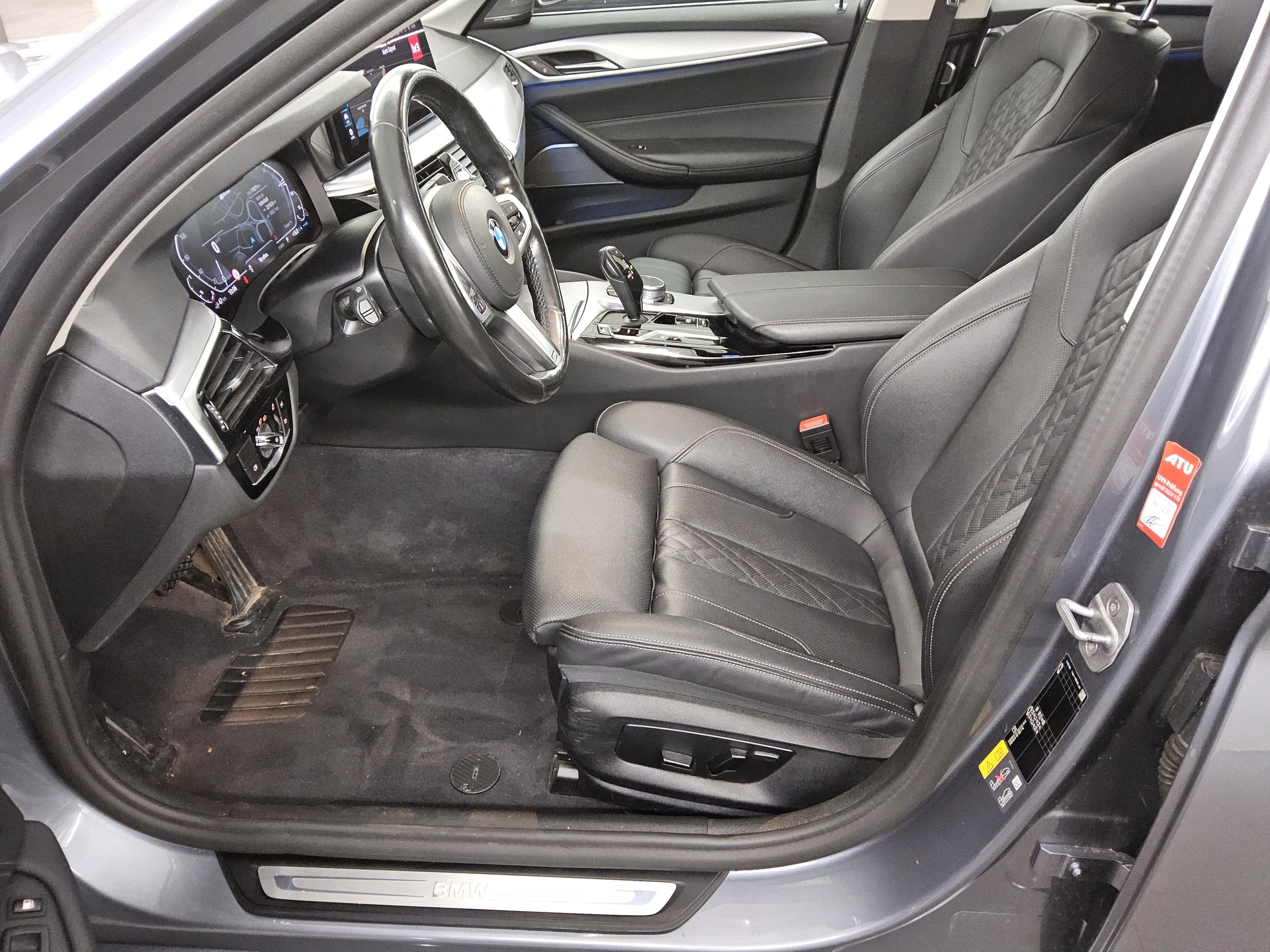 BMW 530e Touring Leder Navi LED LC-Pro Pano H-K RFK 9