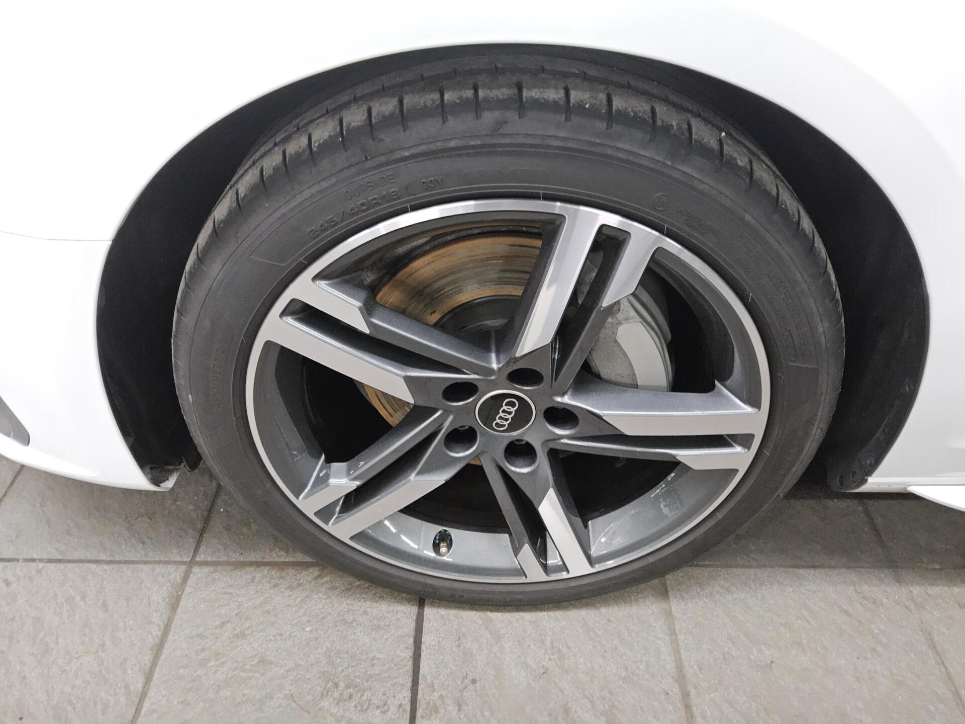 Audi A4 Avant 2.0 TFSI S-Line Ext. Navi+ LED AHK 10