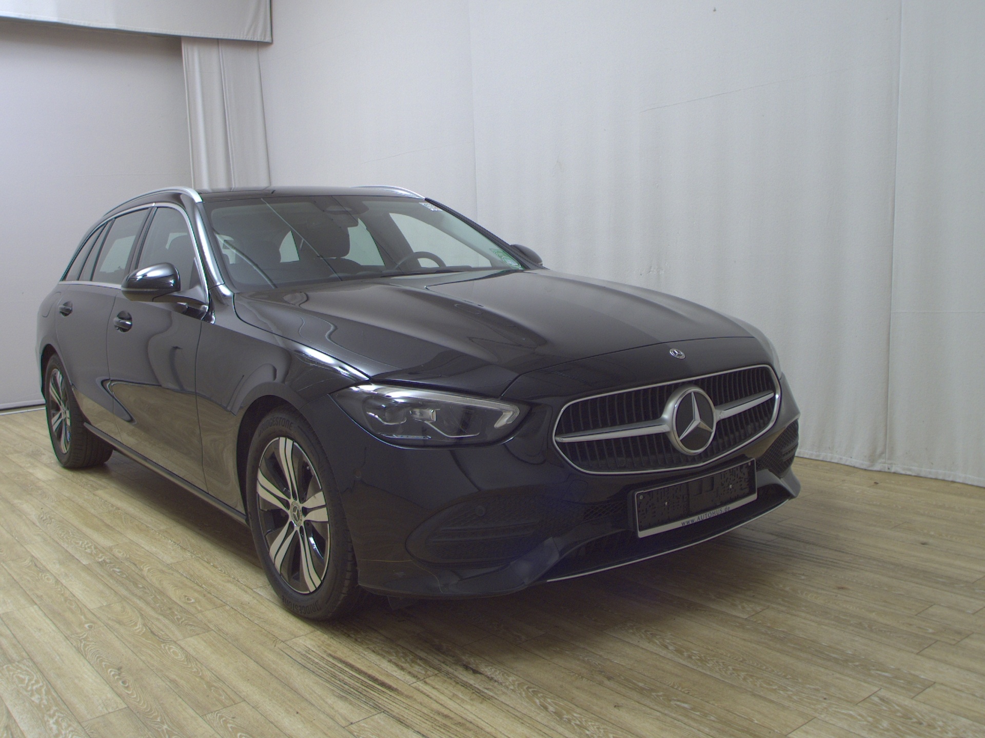 Mercedes-Benz C 200 T d Avantgarde Navi LED RfK AHK PDC Shz 3