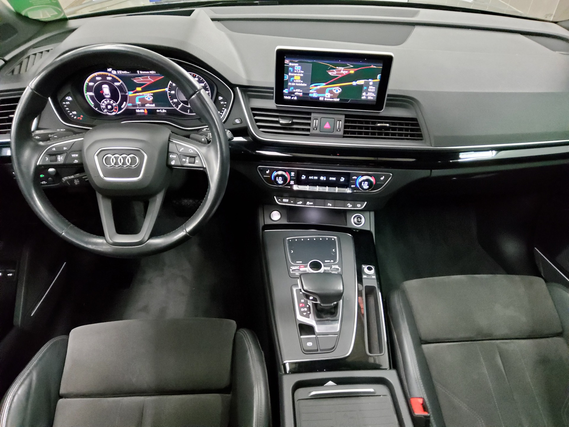 Audi Q5 55 TFSI e Qu. S-Line Navi LED vc Pano HuD B&O 5