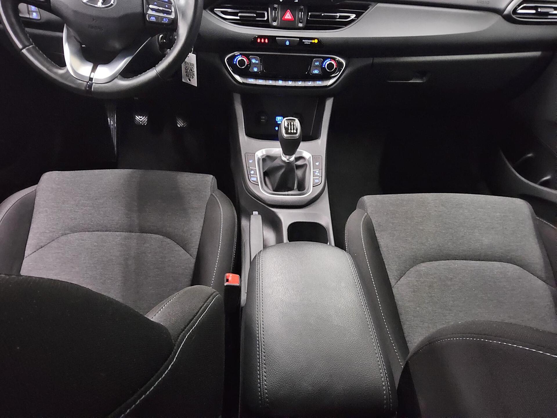 Hyundai i30 1.0 T-GDI Trend Navi RFK Shz 6
