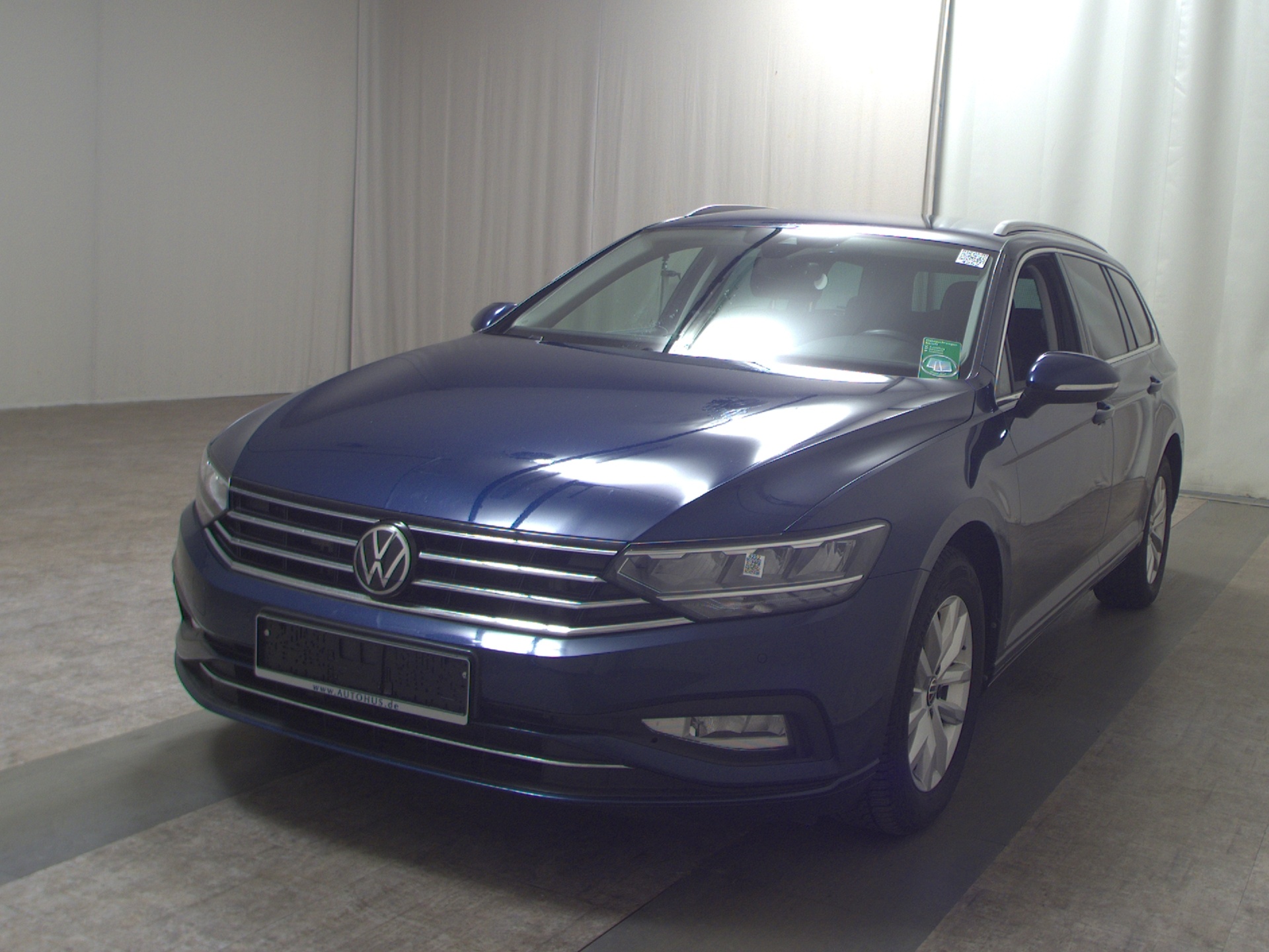 Volkswagen Passat Var. 2.0 TDI Business Navi LED ACC RFK 2